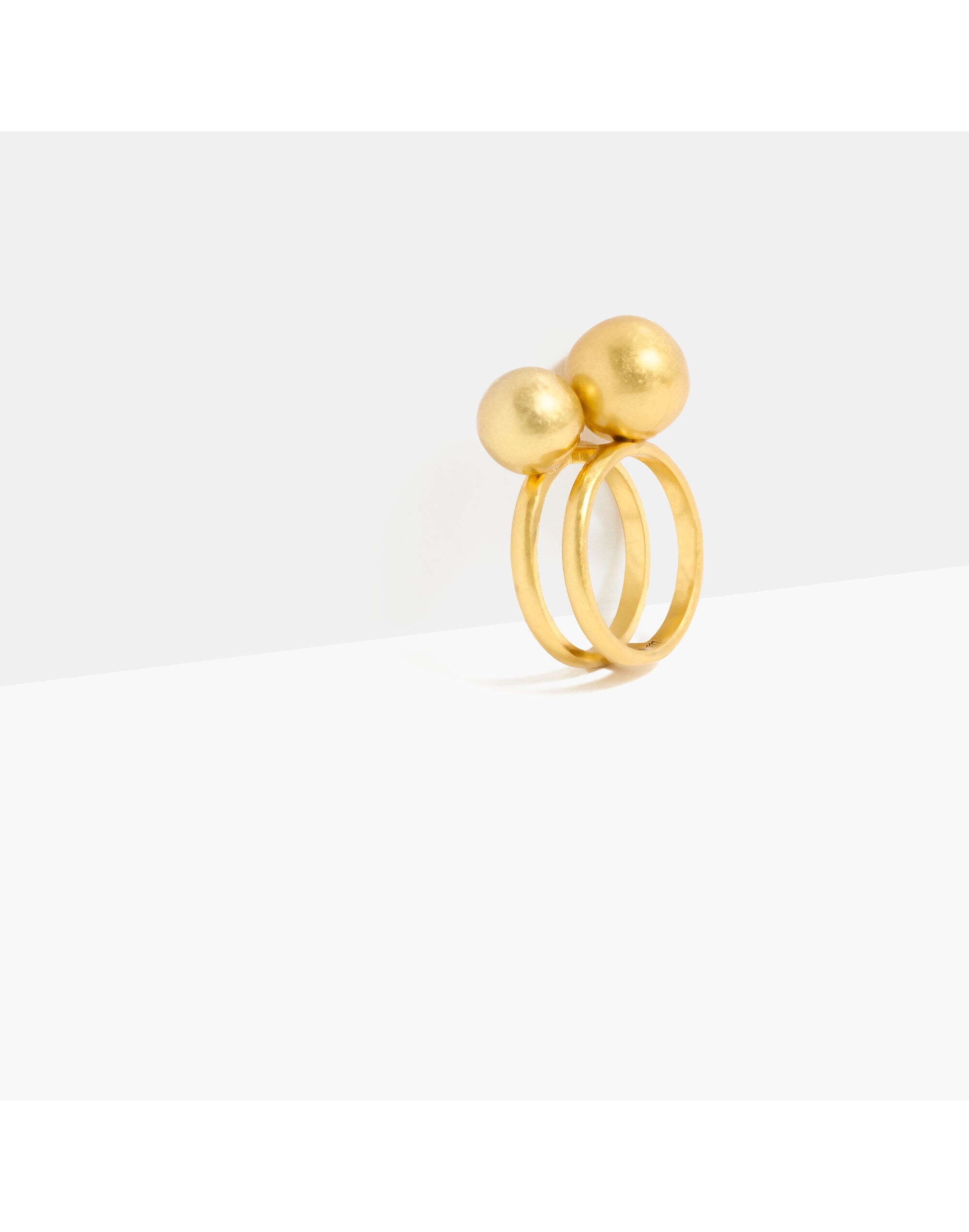 Spheres Ring