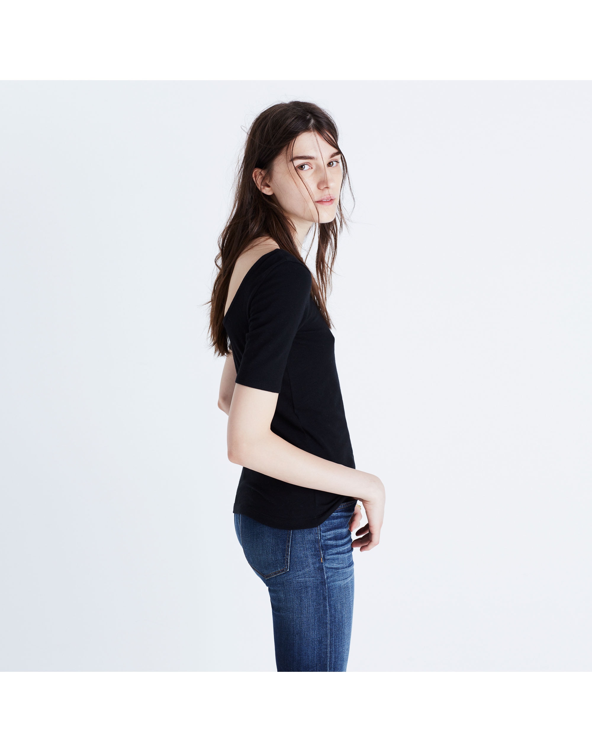 chorus scoop-back tee