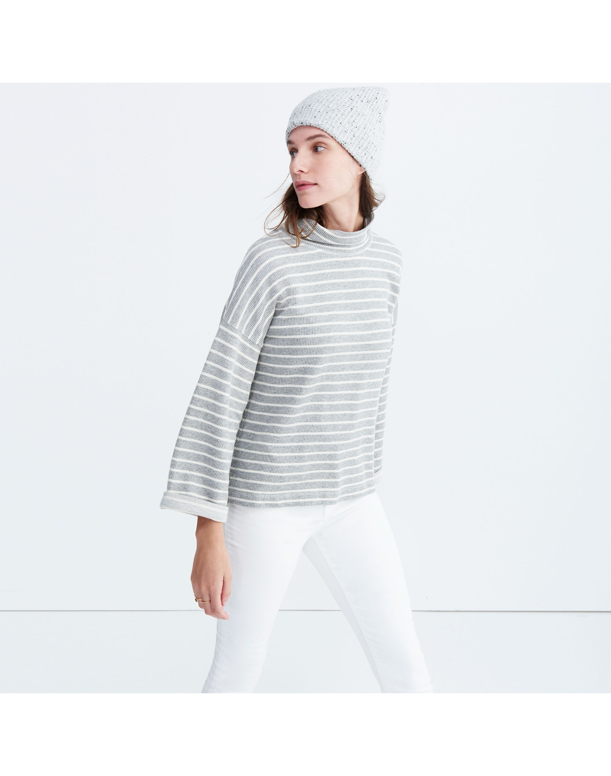 Note Funnelneck Pullover