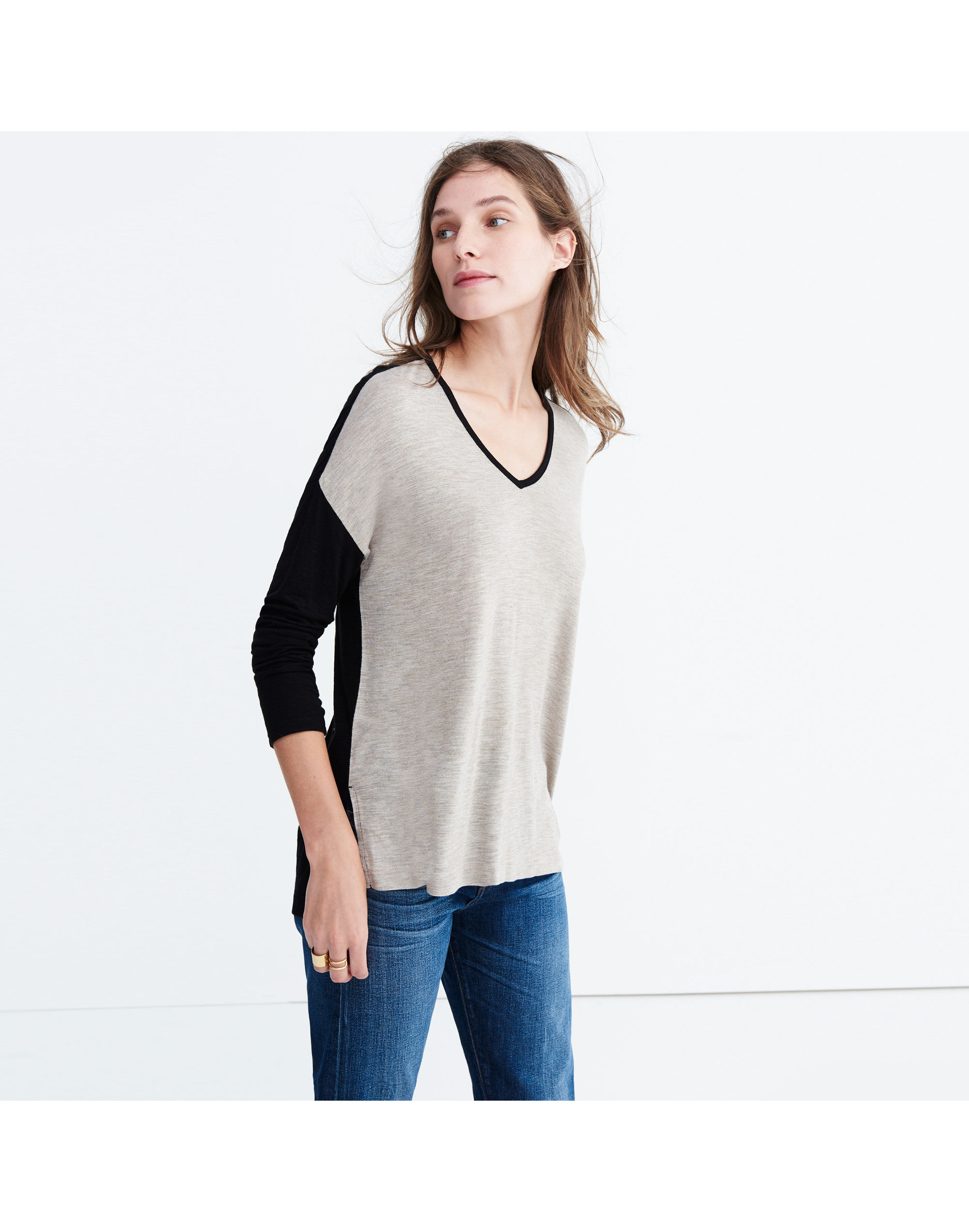 Anthem Long-Sleeve V-Neck Tee in Colorblock