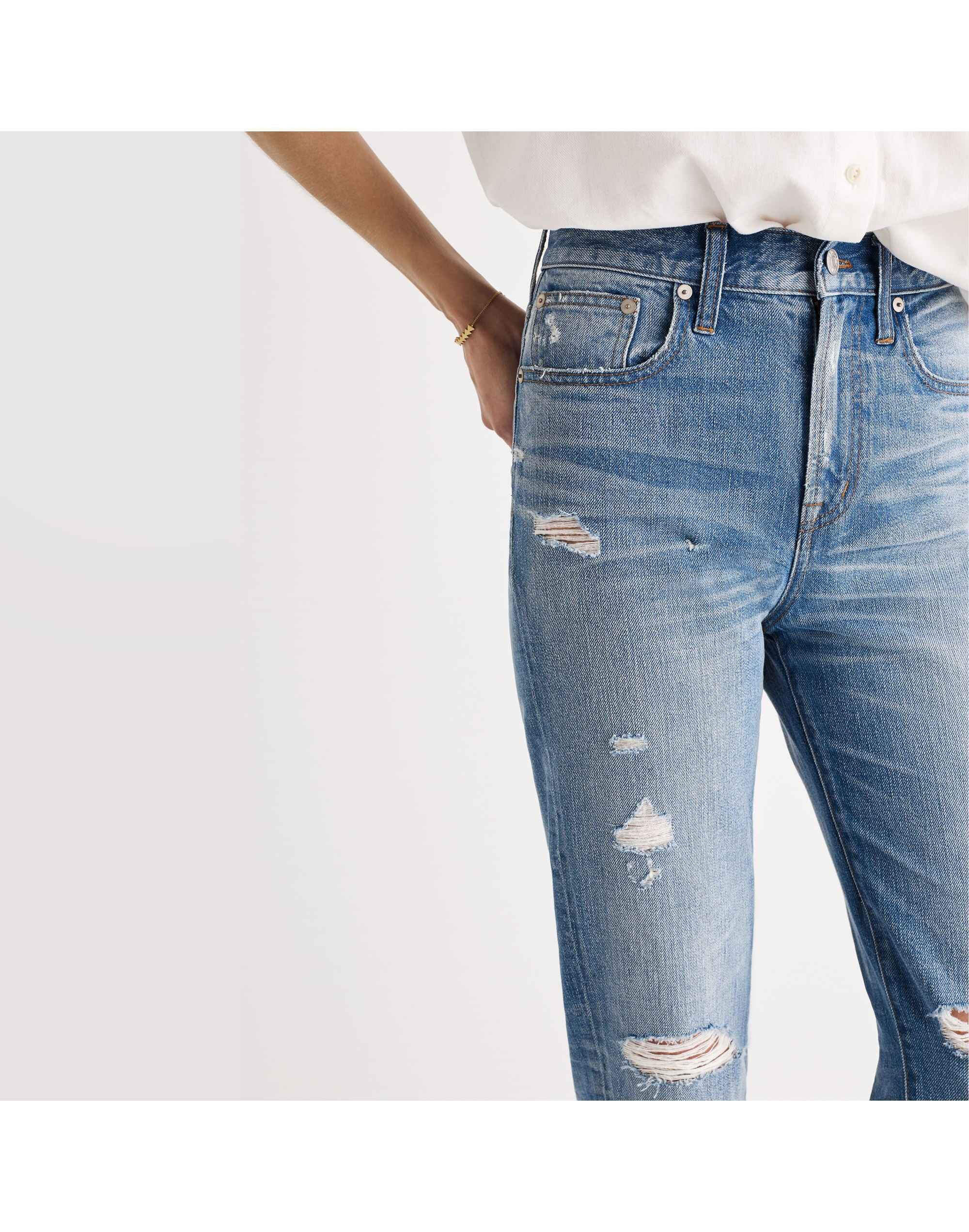The Perfect Vintage Jean in Chet Wash: Distressed Edition