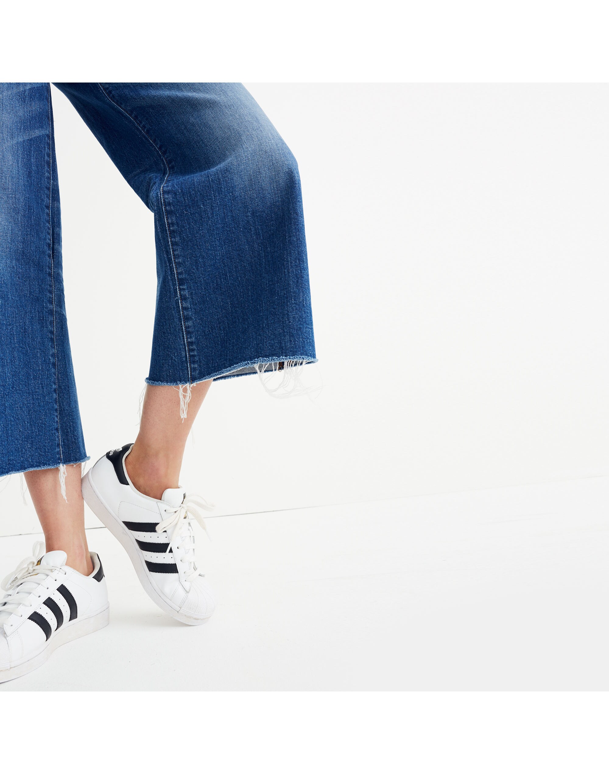 Wide-Leg Crop Jeans in Frida Wash