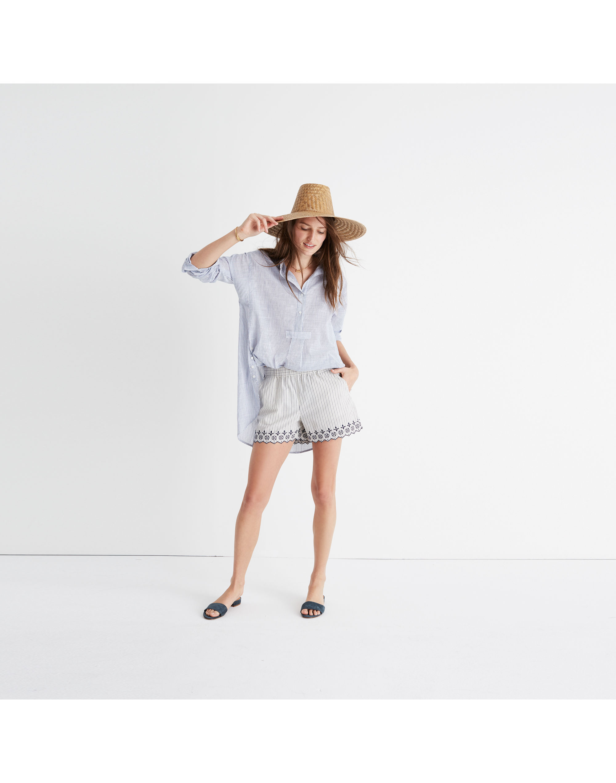 embroidered jardin pull-on shorts