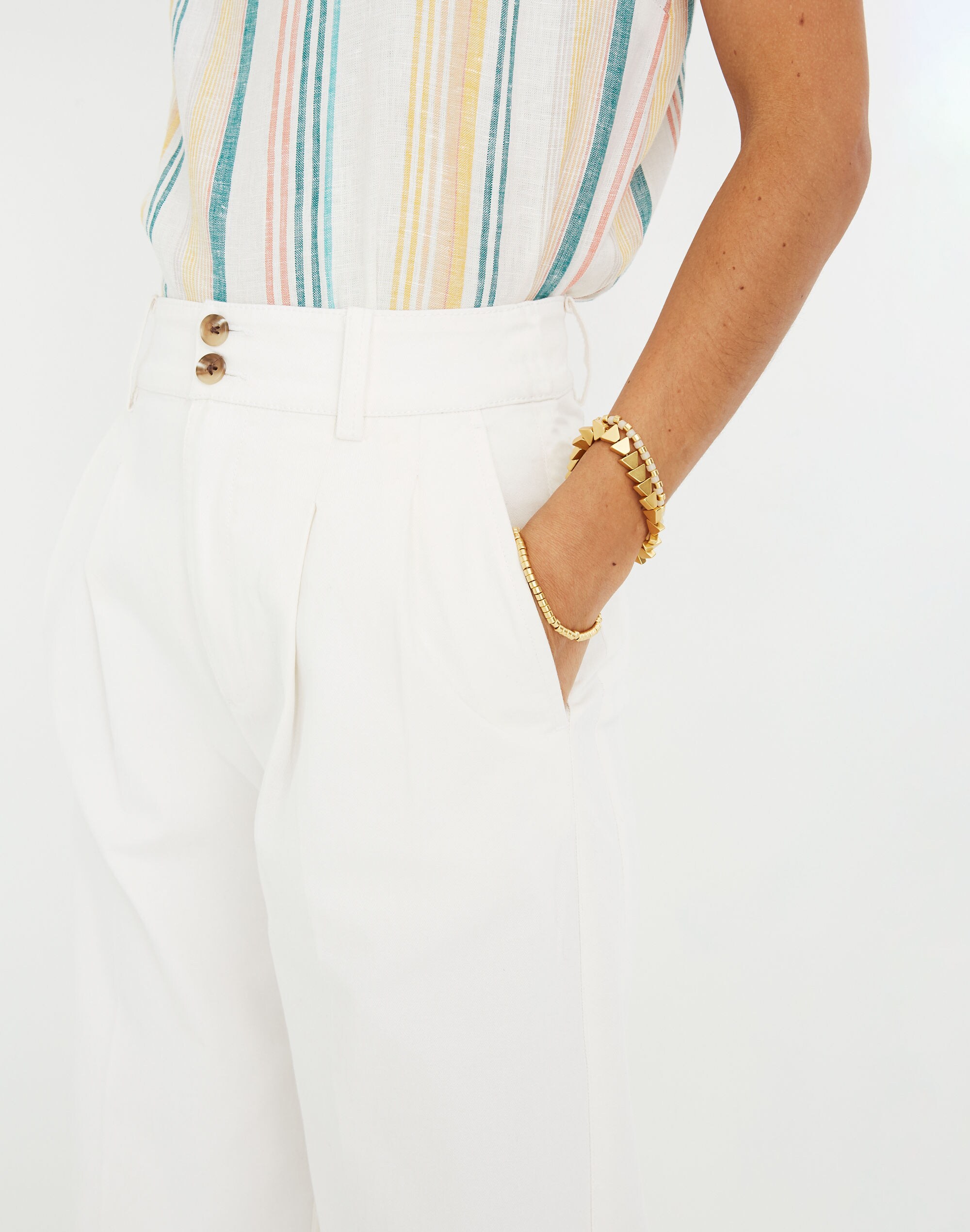Pleated Wide-Leg Pants