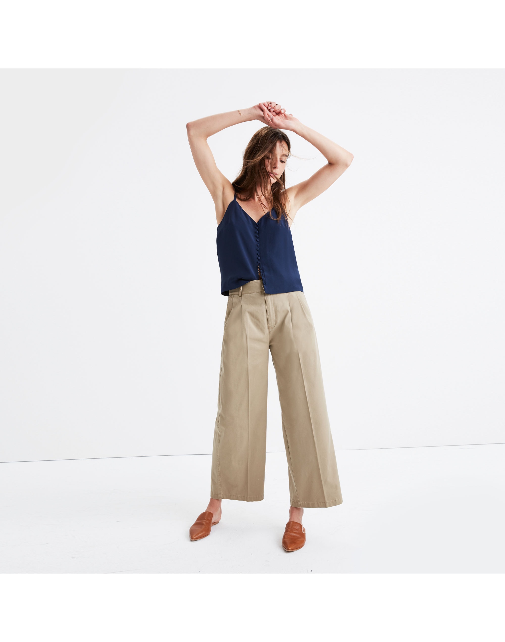 pleated wide-leg pants