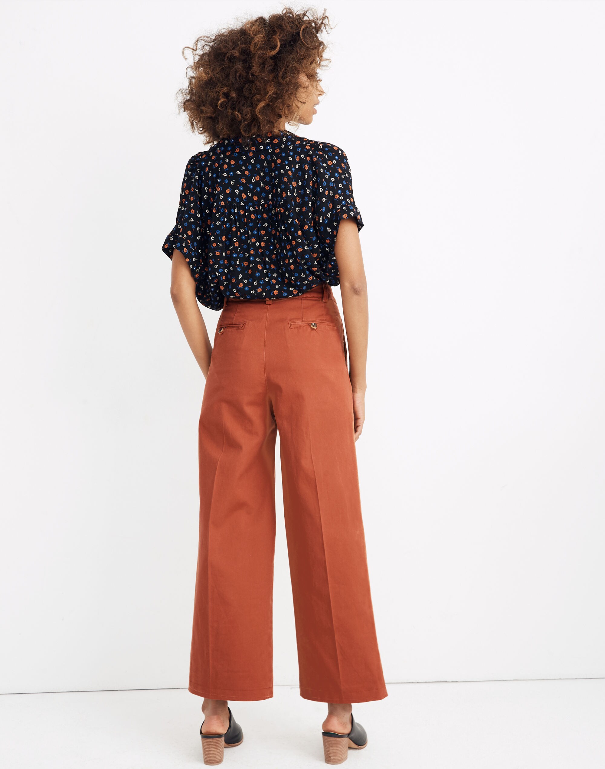 Pleated Wide-Leg Pants