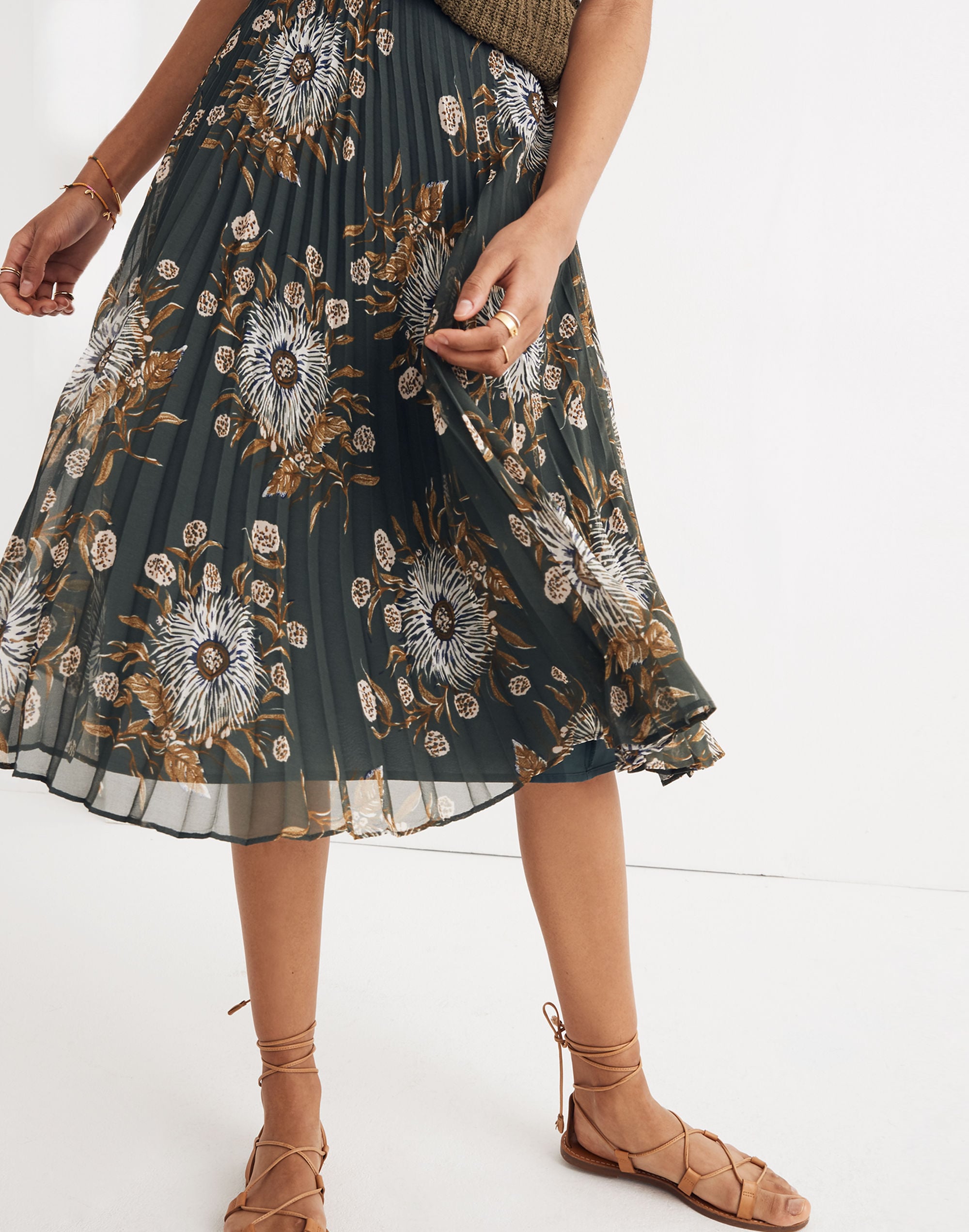 Pleated Midi Skirt in Painted Blooms