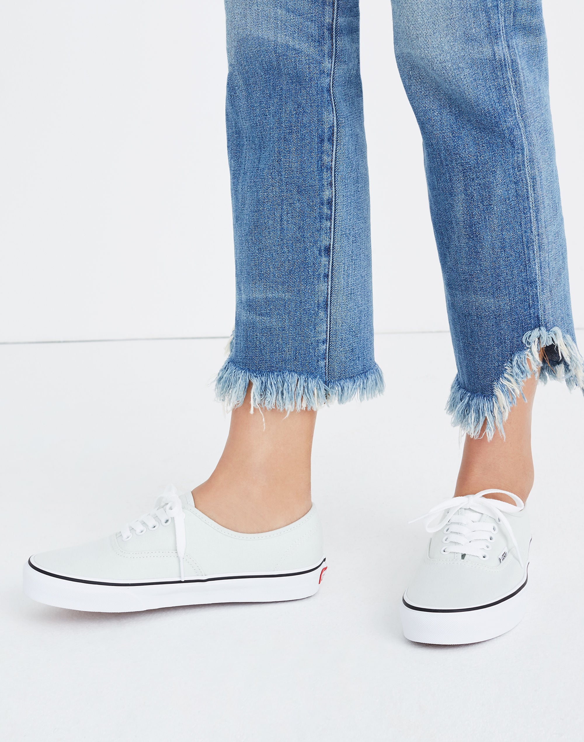 Vans&reg; Unisex Authentic Sneakers in Blue Flower Canvas