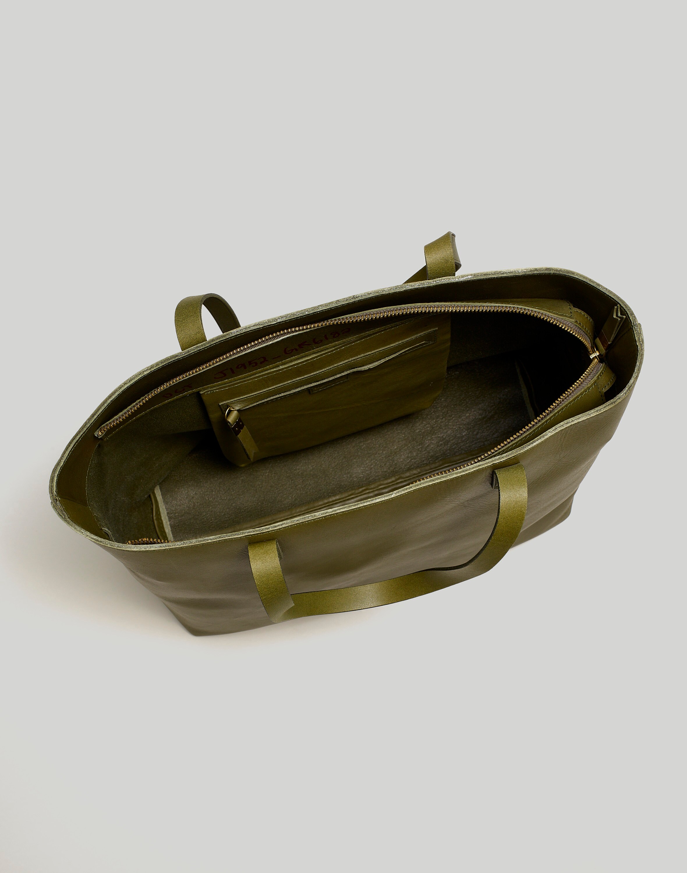 The Zip-Top Transport Tote