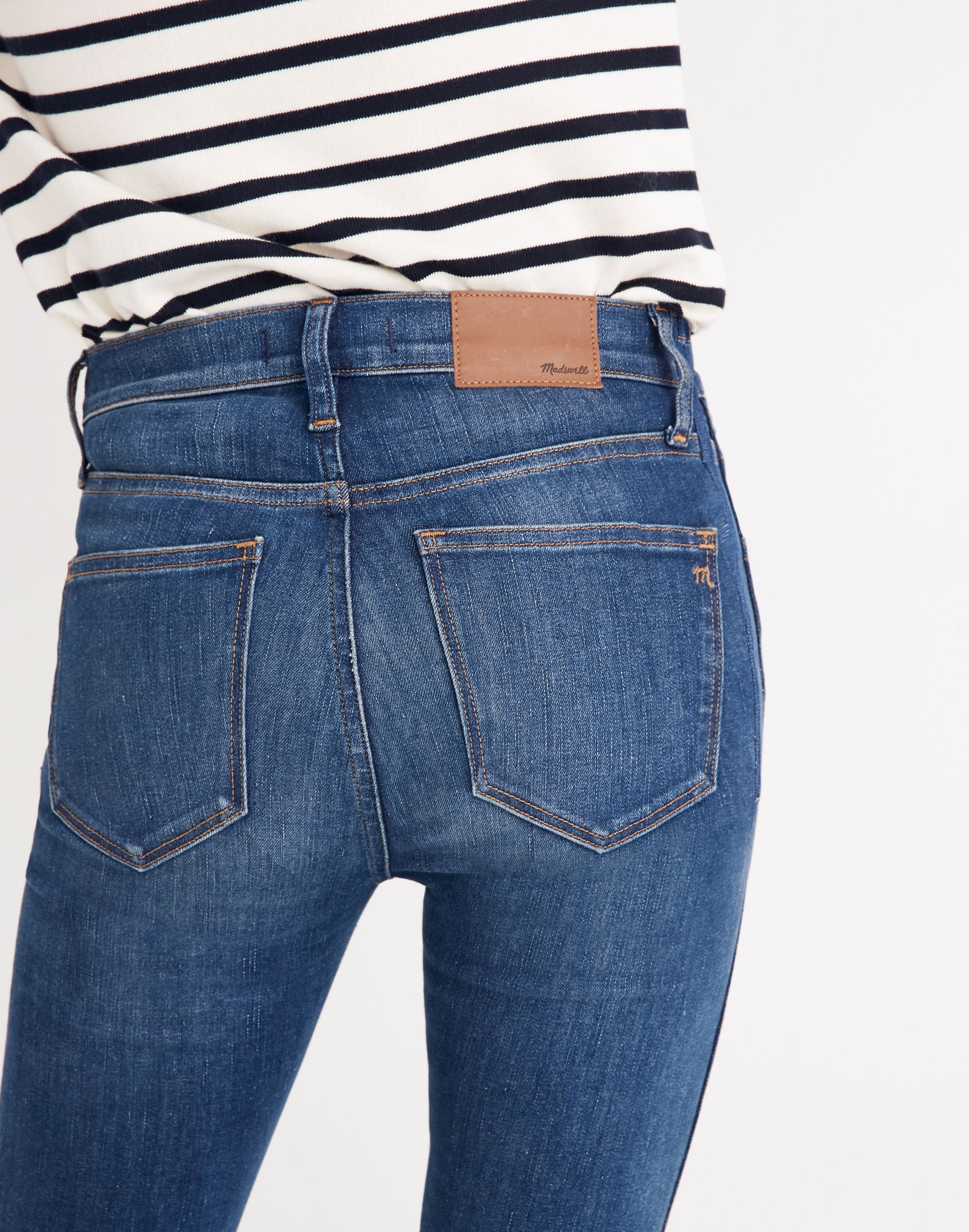 Petite 9" Mid-Rise Skinny Jeans in Paloma Wash: Raw-Hem Edition