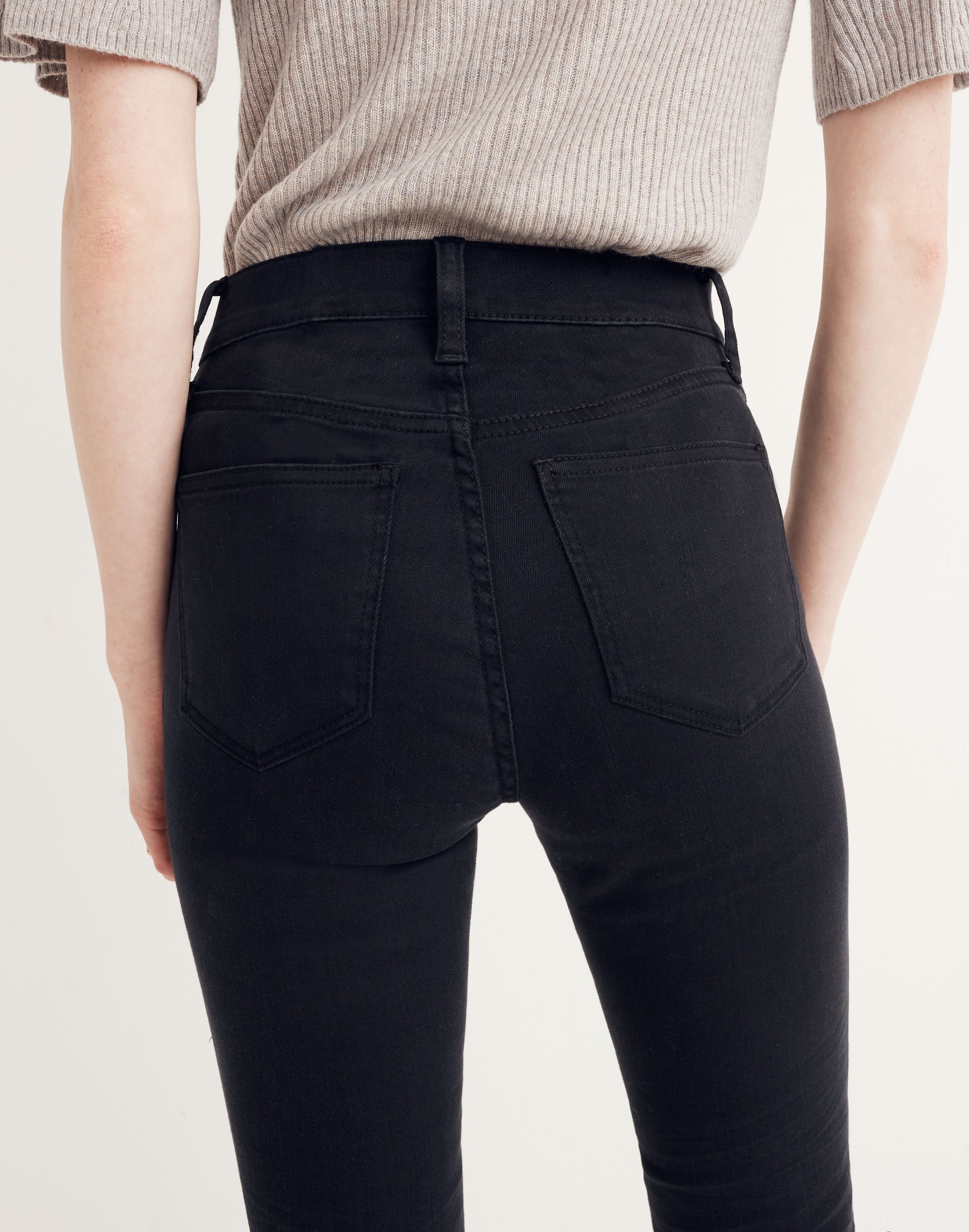 9" Mid-Rise Skinny Jeans in Lunar Wash: TENCEL&trade; Denim Edition