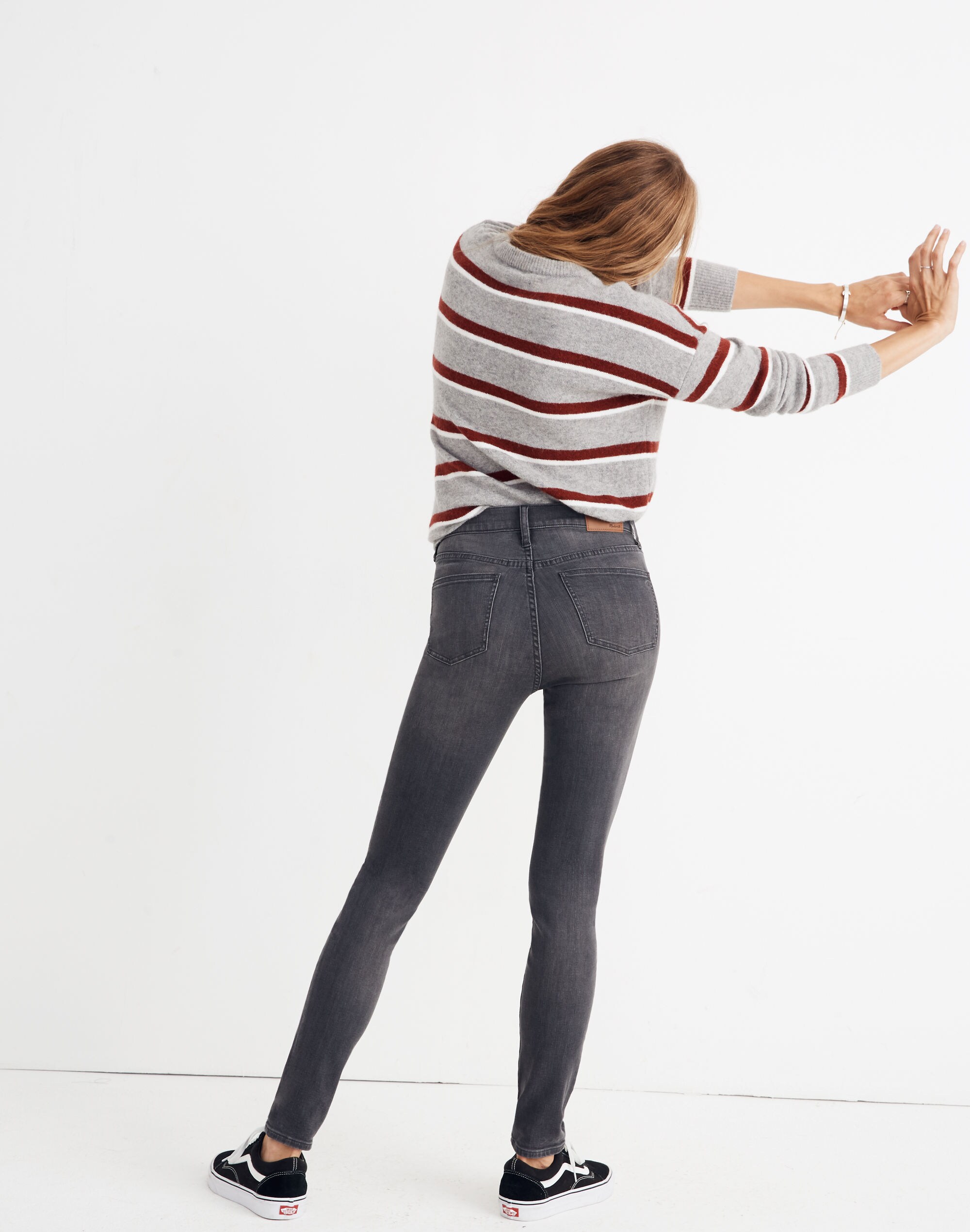 9" Mid-Rise Skinny Jeans in Coltrane Wash