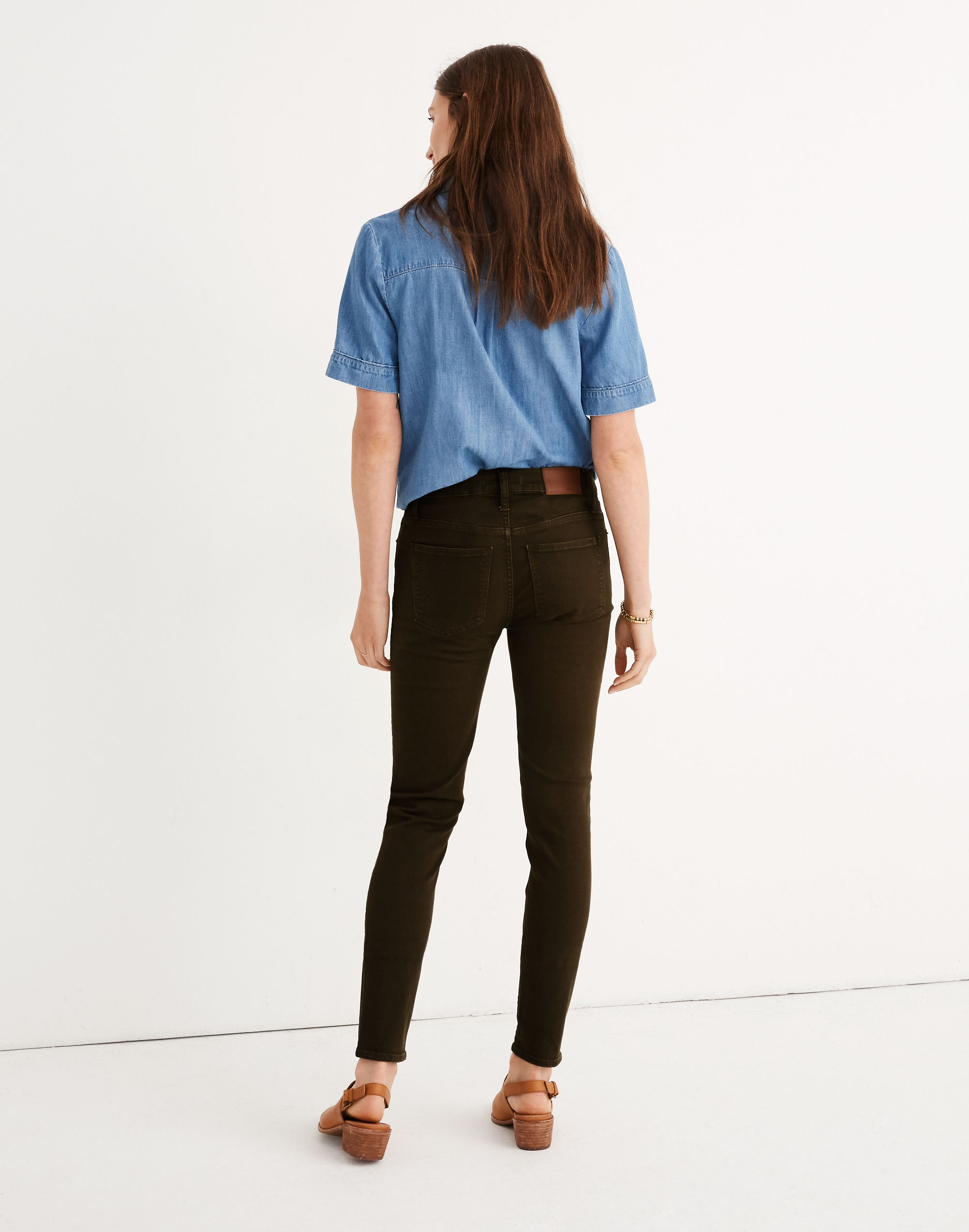 9" Mid-Rise Skinny Jeans: Garment-Dyed Button-Front Edition