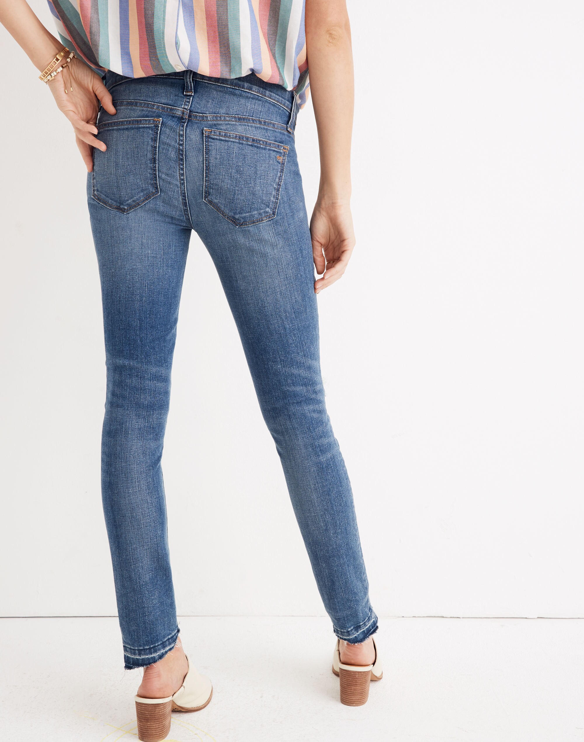 Maternity Side-Panel Skinny Jeans in Everton Wash: Adjustable Edition
