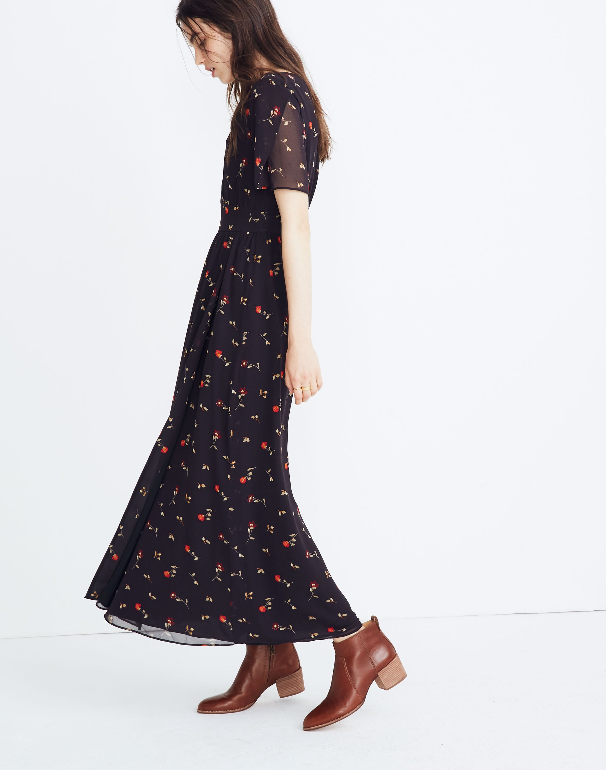 Tulip-Sleeve Maxi Dress in Sweet Blossoms