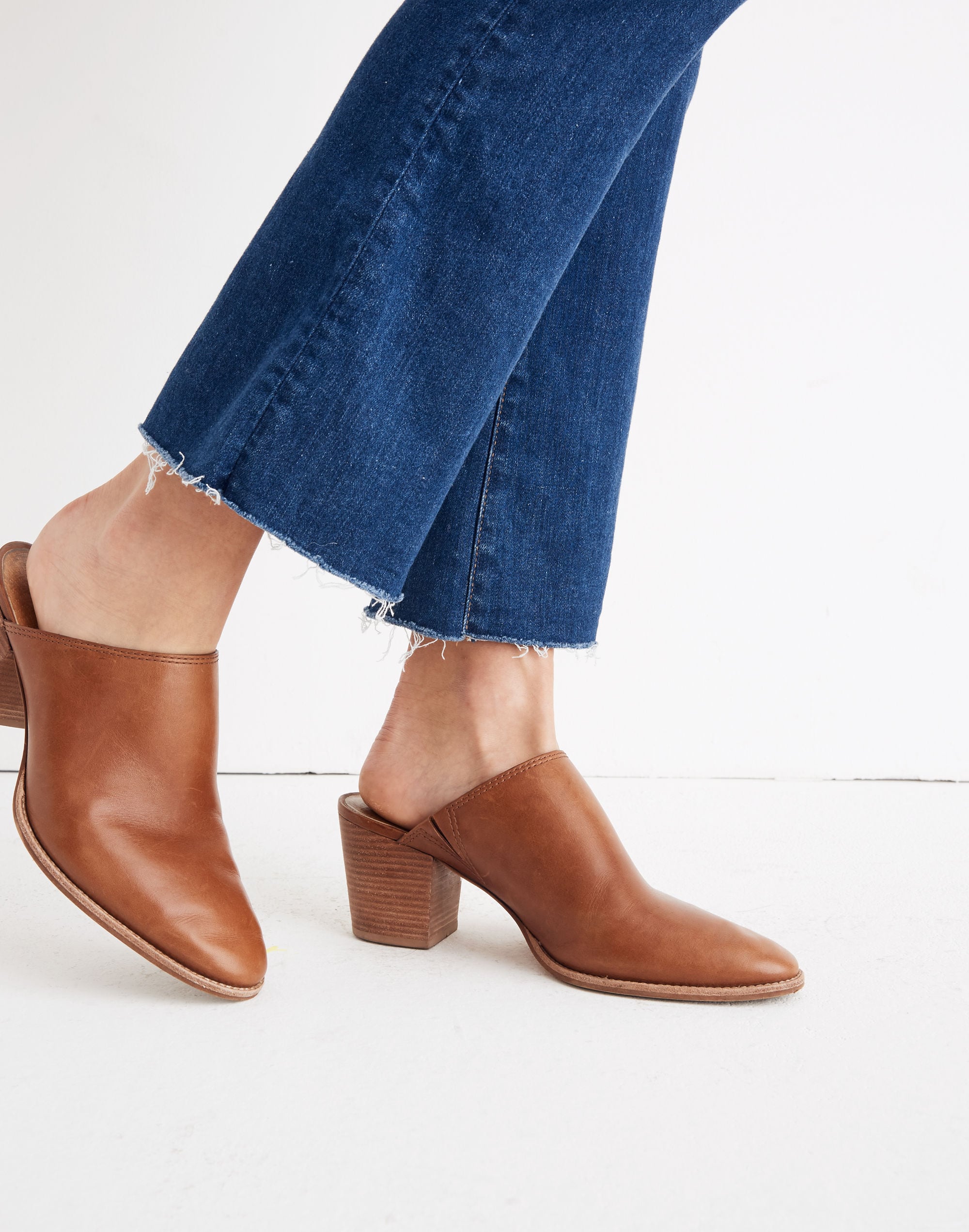 Cali Demi-Boot Jeans in Marco Wash