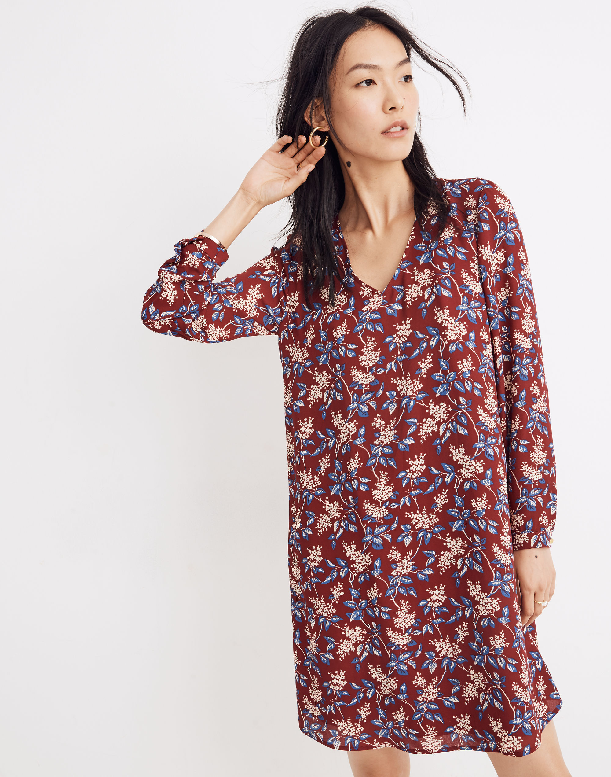 button-back dress in antique flora