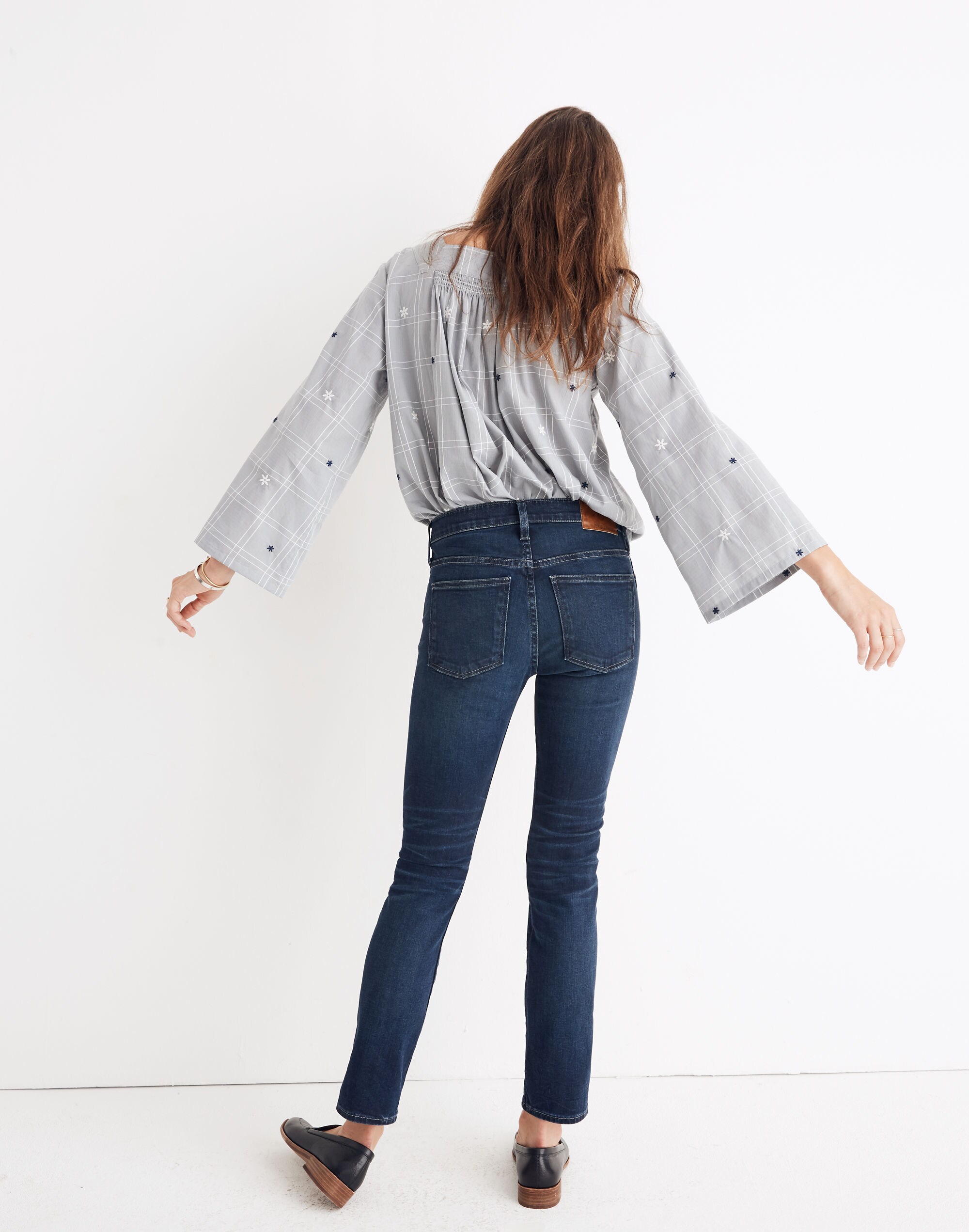 Rivet &amp; Thread Slim Straight Jeans in Richardson Wash