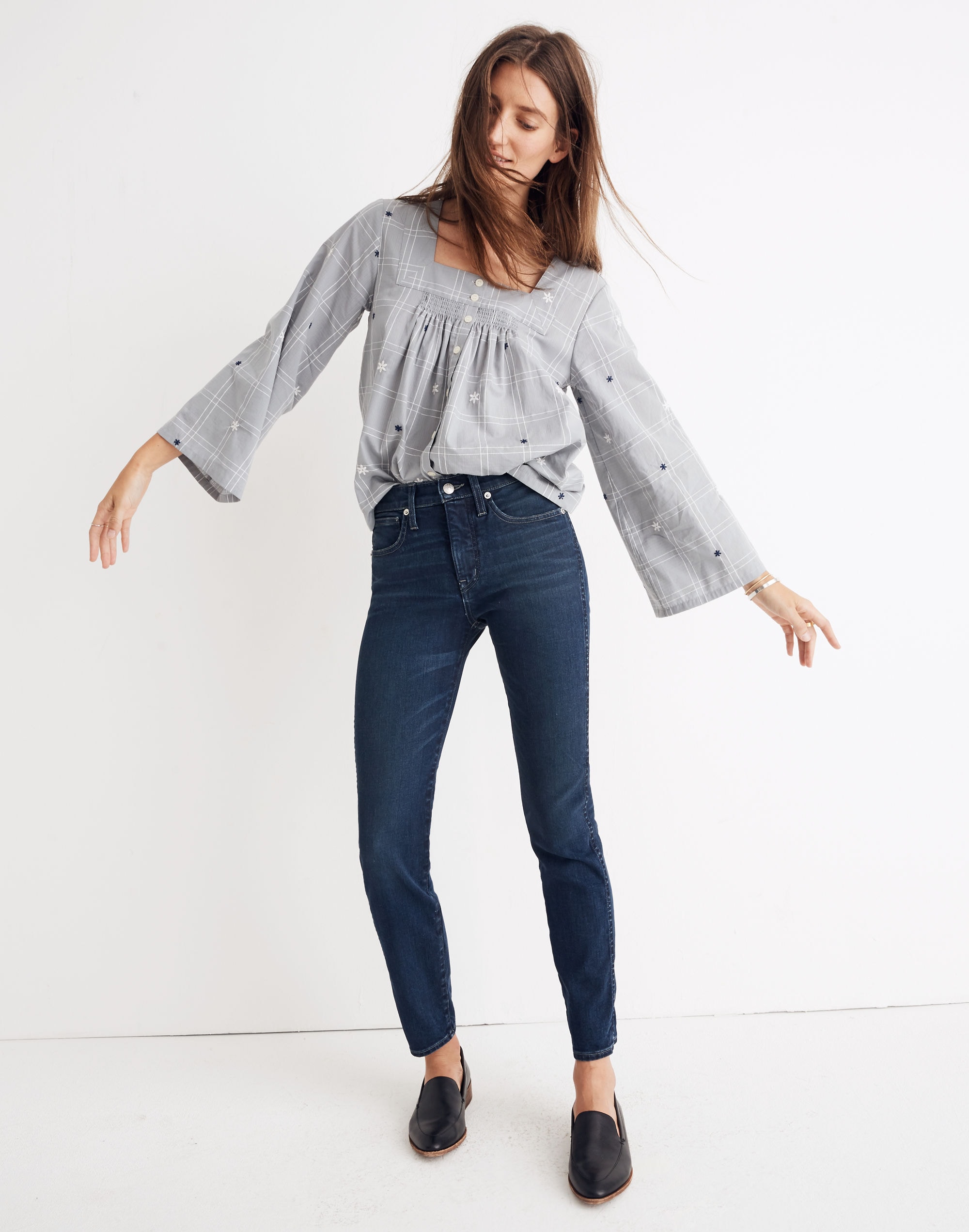 Rivet &amp; Thread Slim Straight Jeans in Richardson Wash