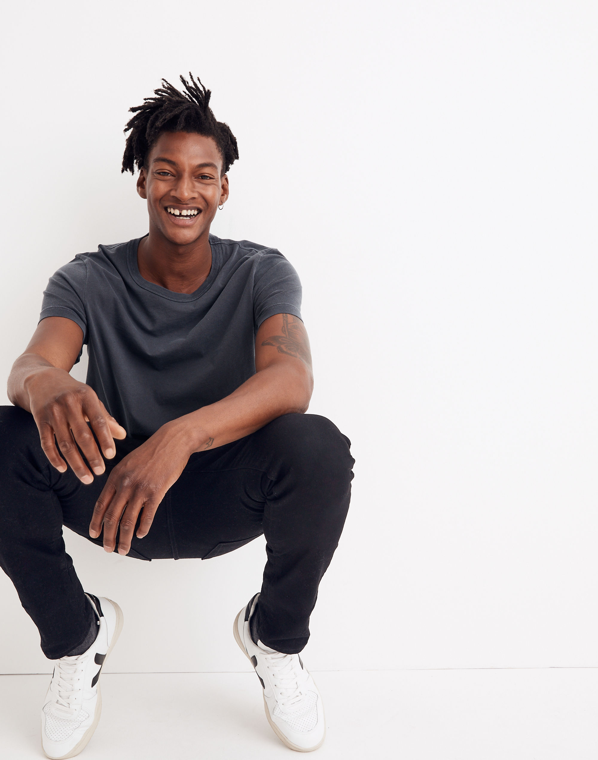 Skinny Authentic Flex Jeans in Classic Black Wash