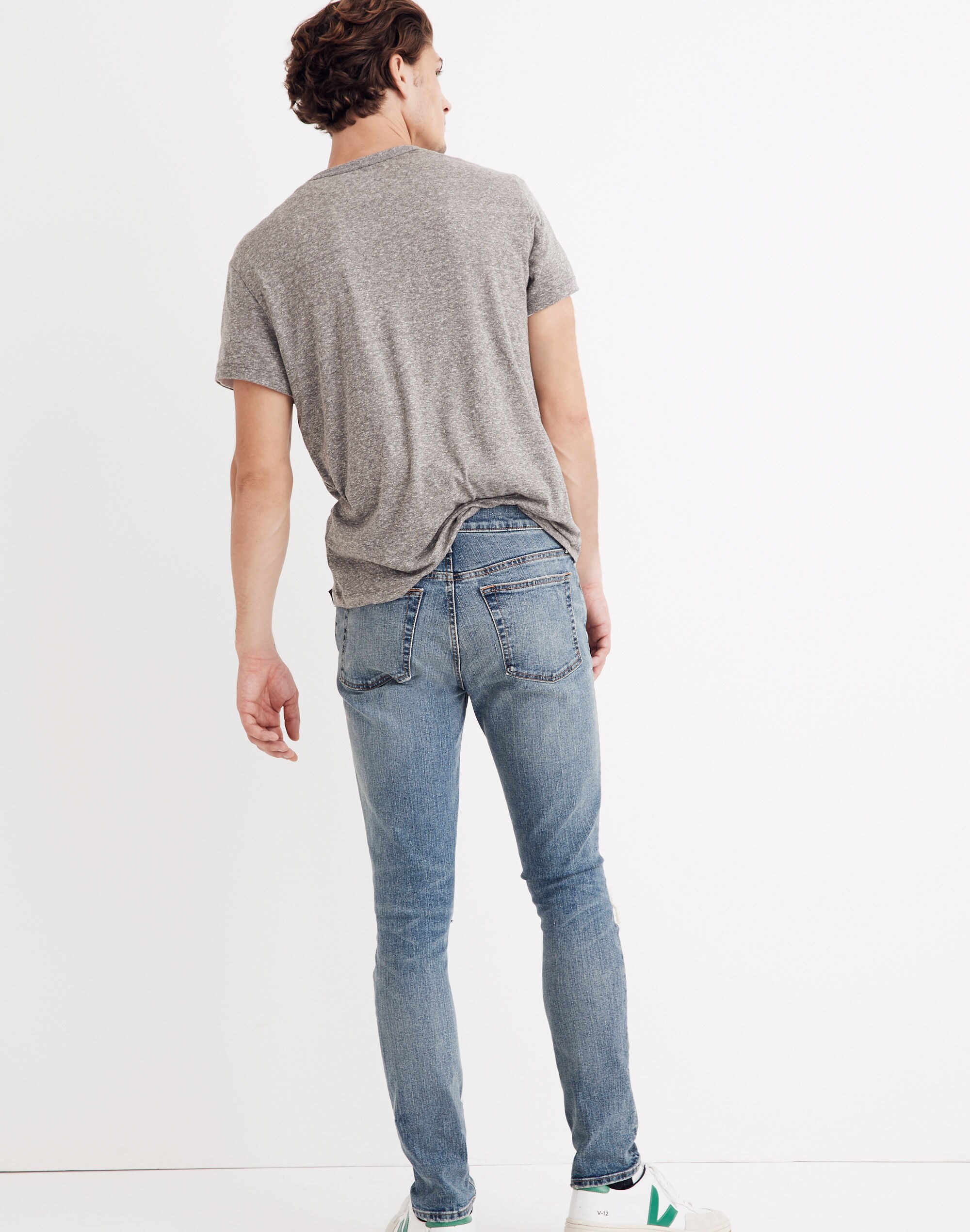 Skinny Jeans in Vintage Light: Ripped Edition