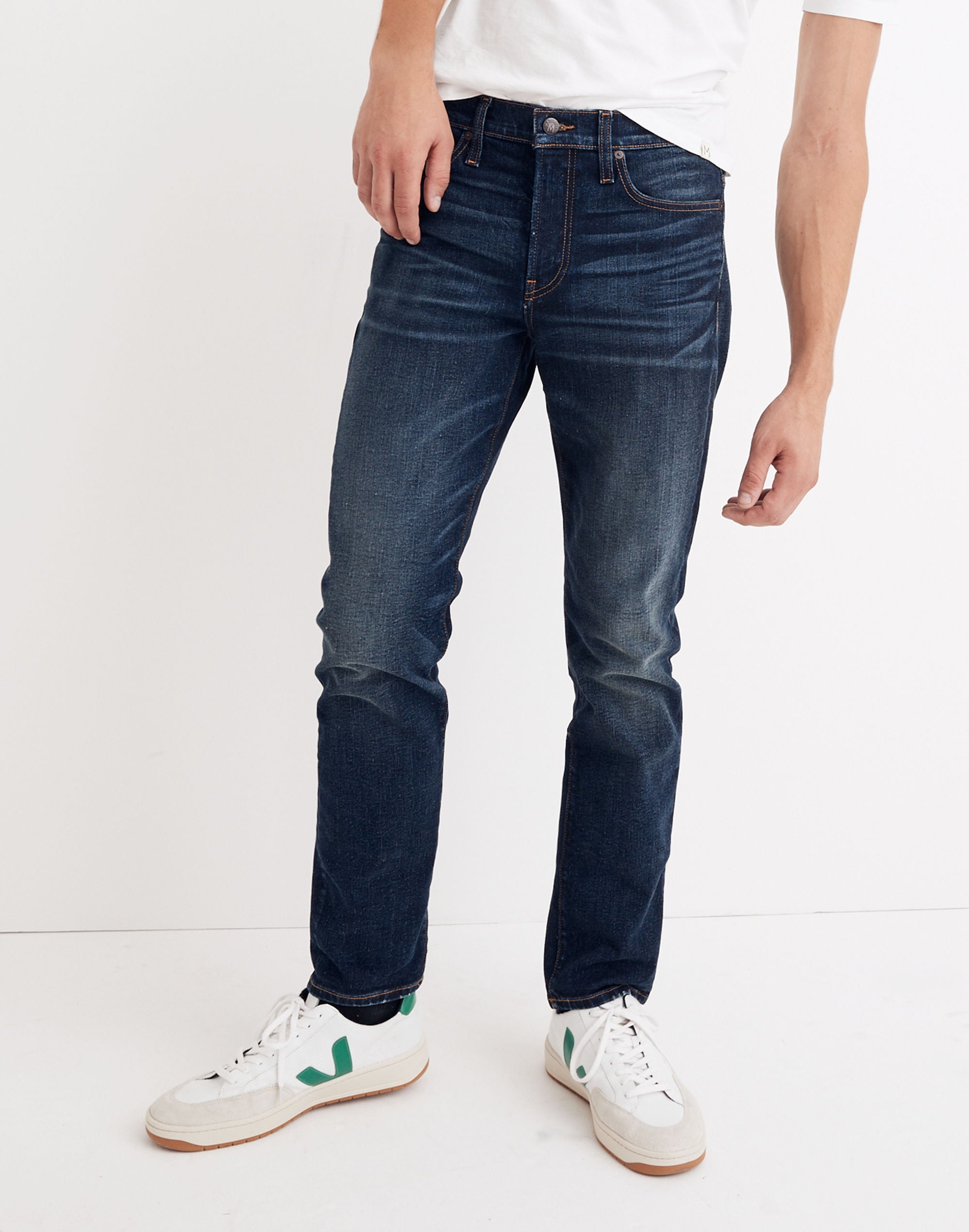 Straight Authentic Flex Jeans in Market Wash in market image 5