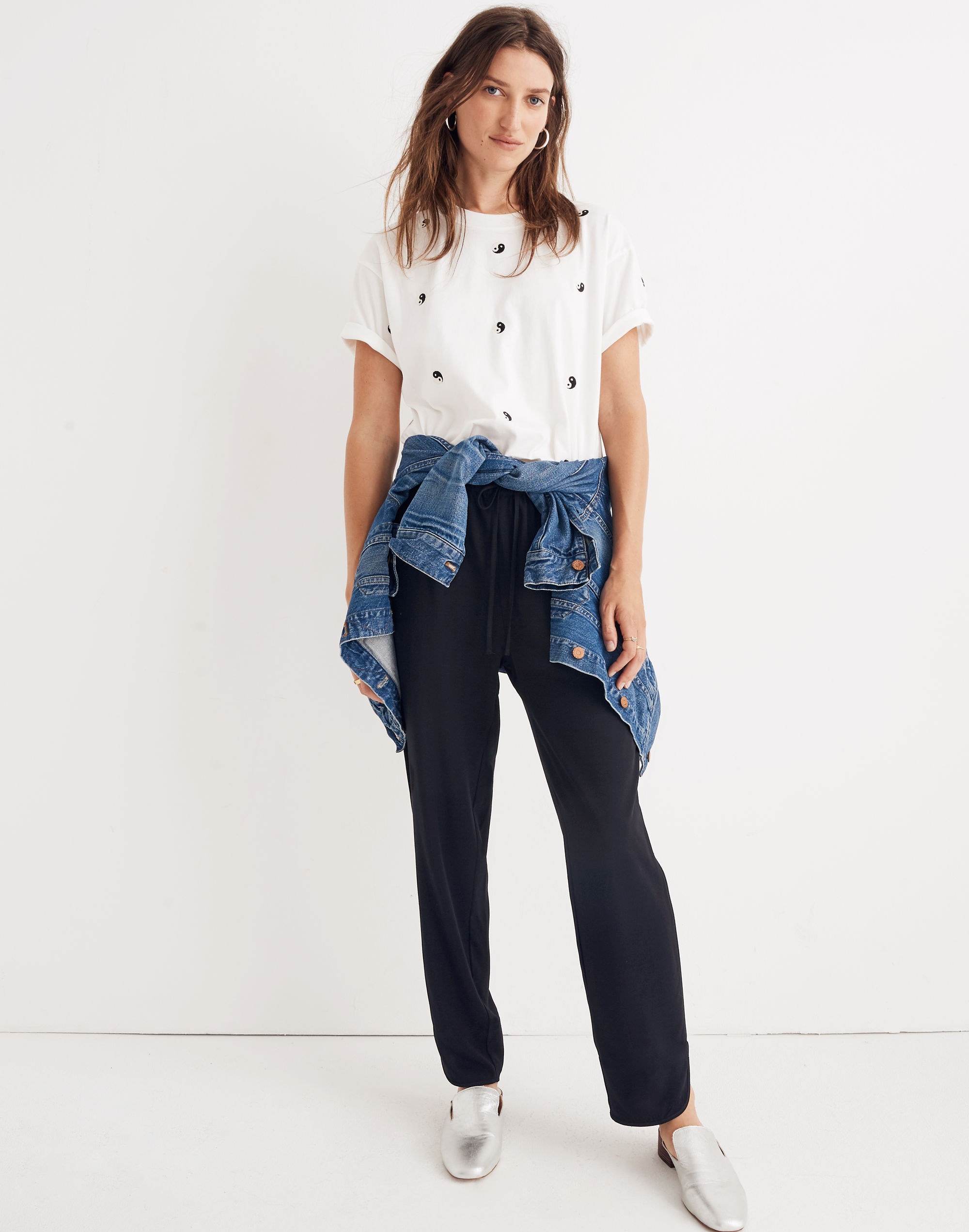 Embroidered Yin-Yang Easy Crop Tee