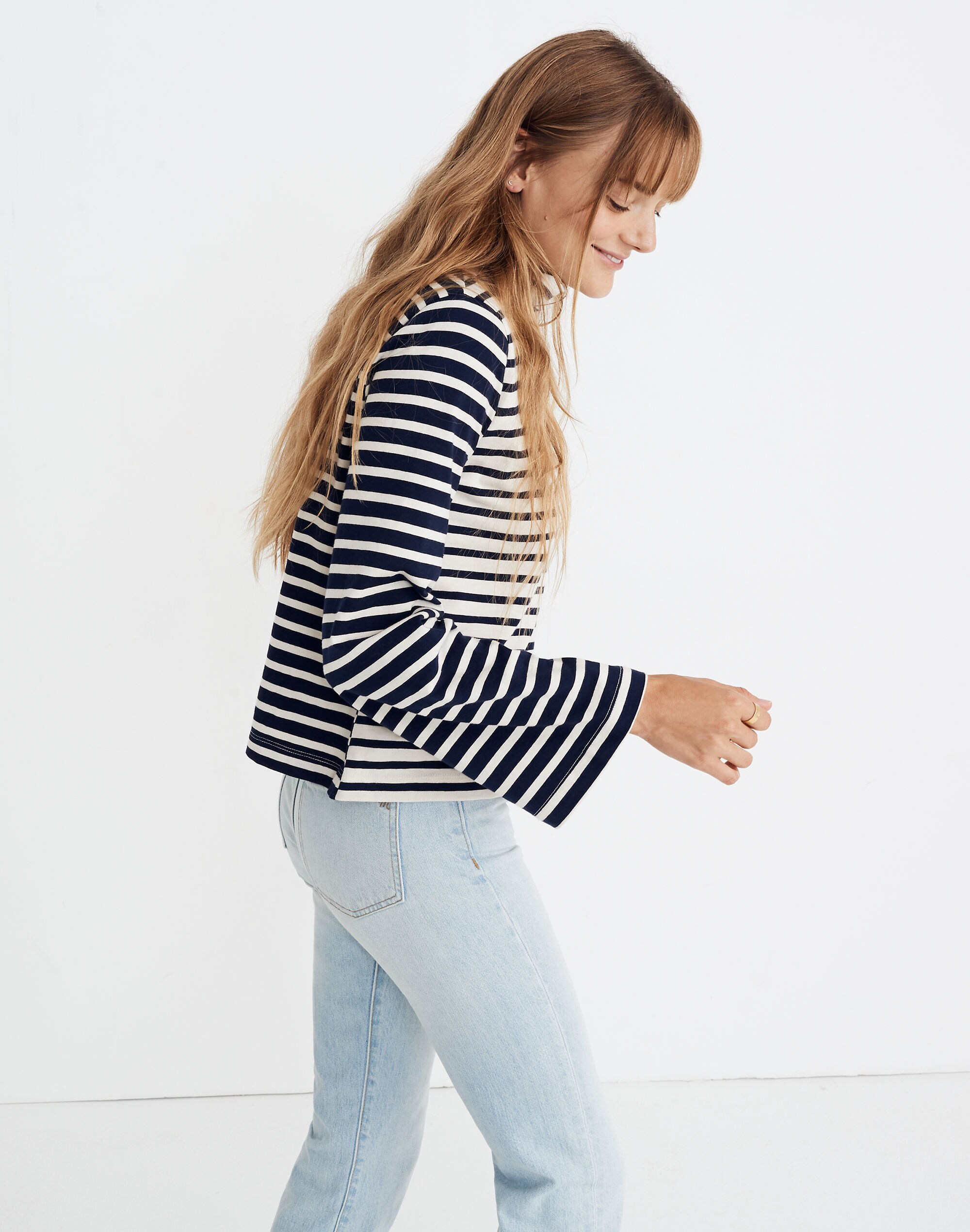 Wide-Sleeve Turtleneck in Stripe-Block