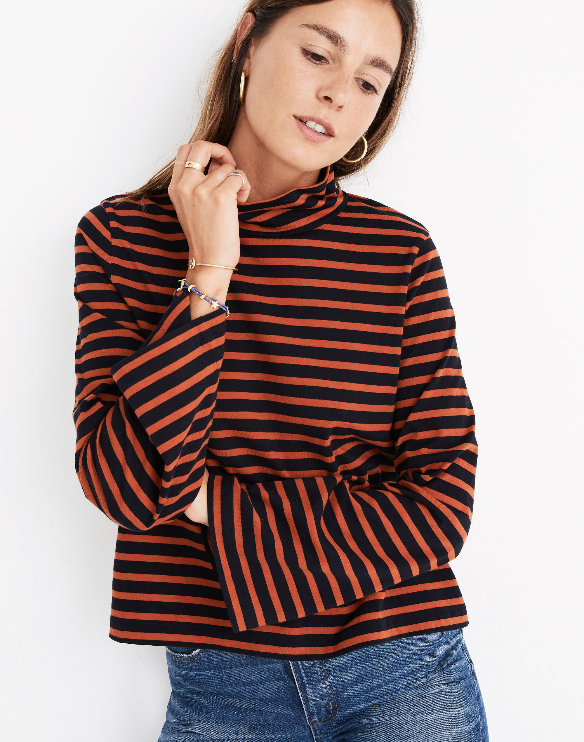 Wide-Sleeve Turtleneck in Stripe