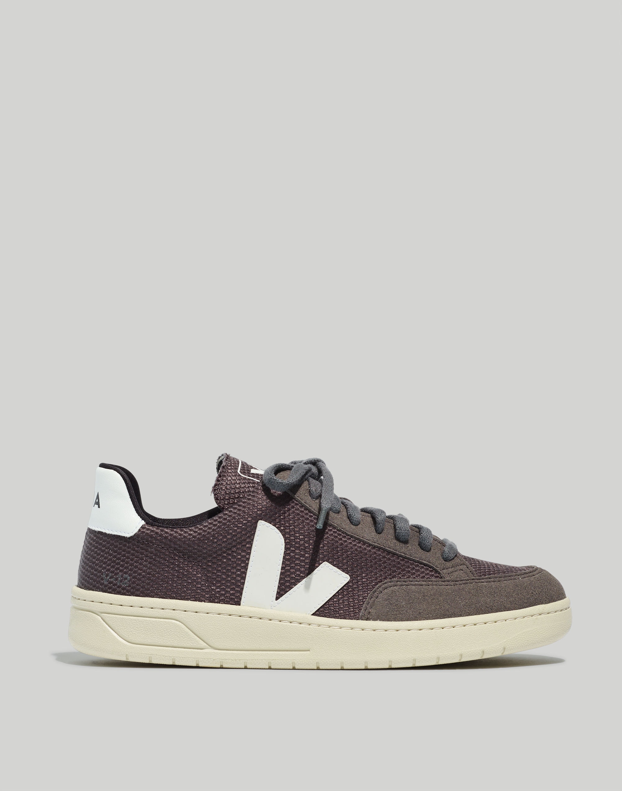 Veja&trade; Men's V-12 Sneakers