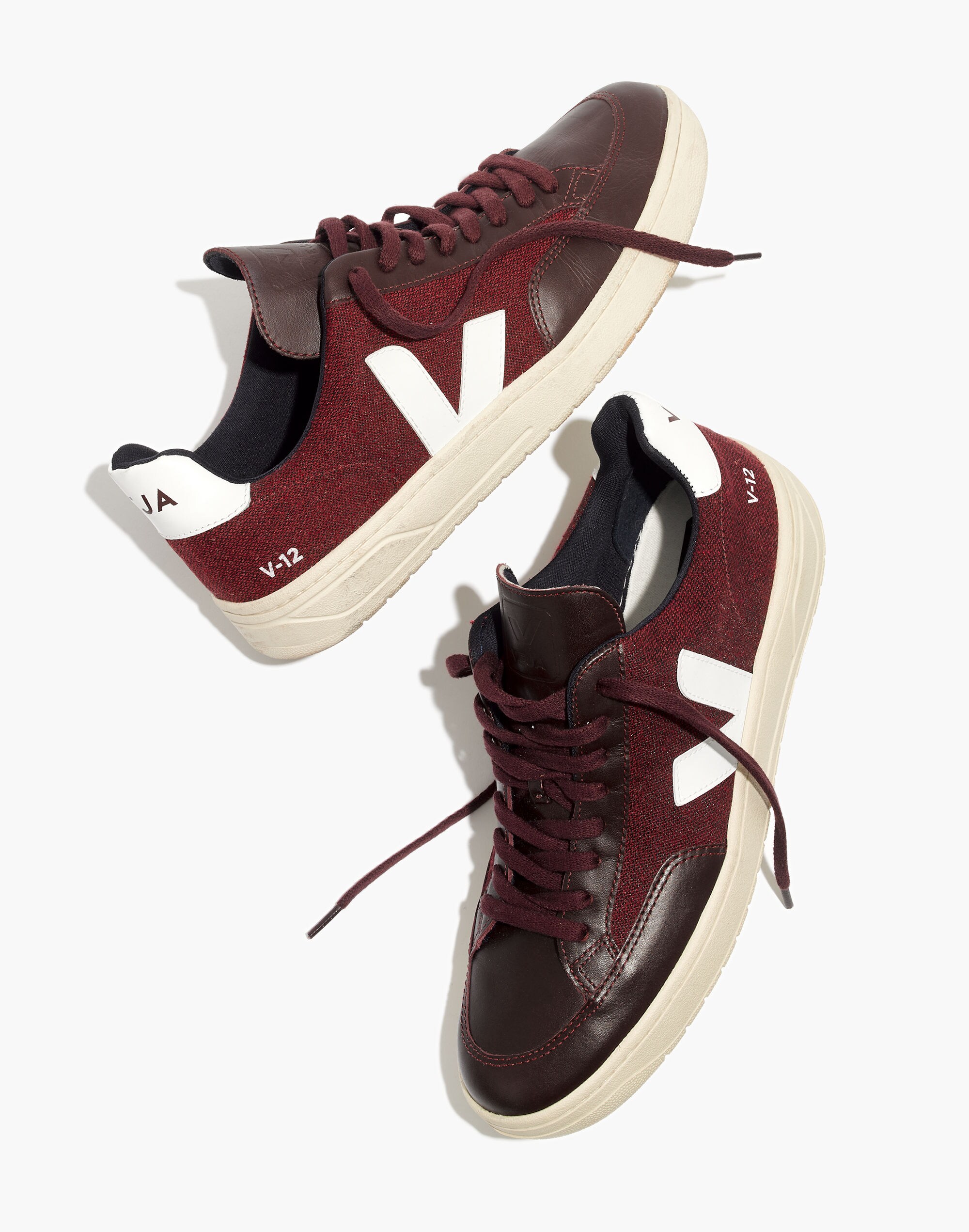 Veja&trade; Men's V-12 Sneakers