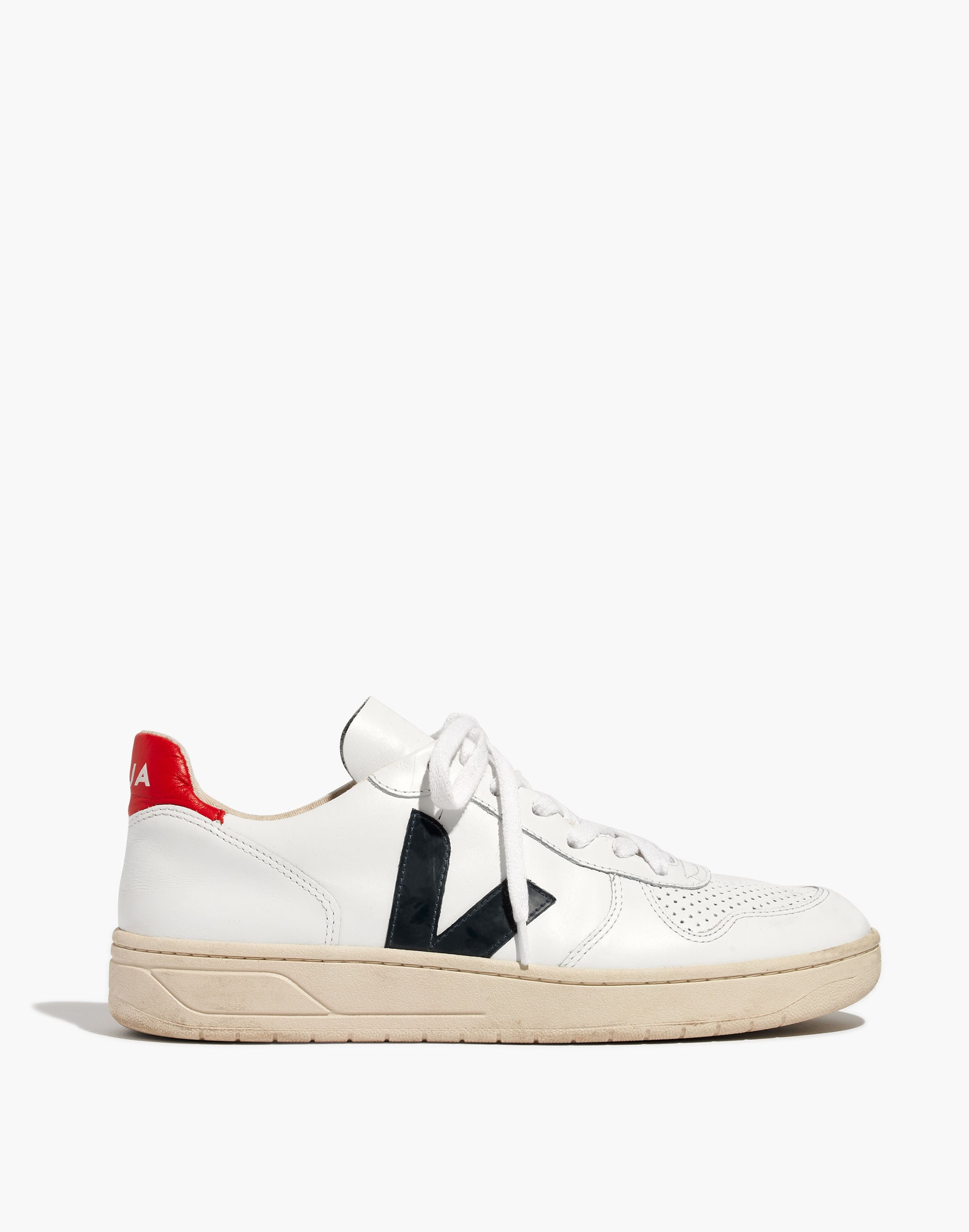 Veja&trade; Men's V-10 Sneakers