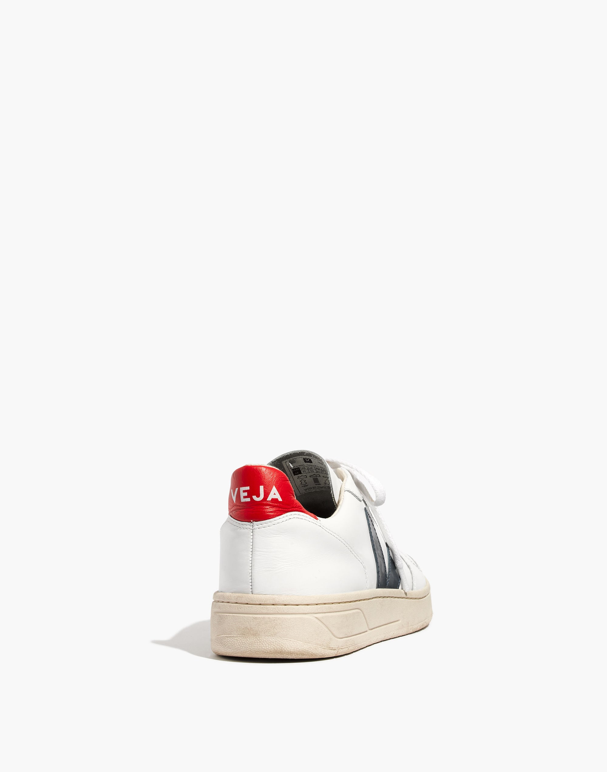 Veja&trade; Men's V-10 Sneakers