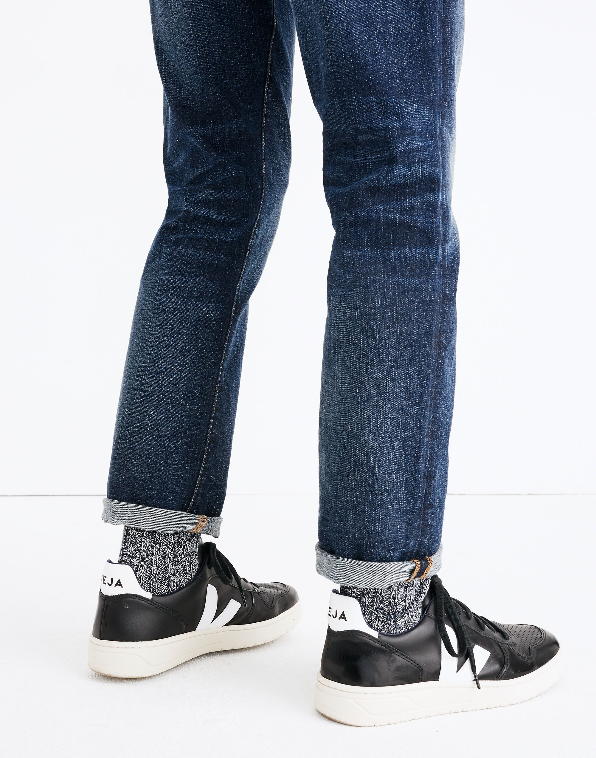 Veja&trade; Men's Holiday Sneakers