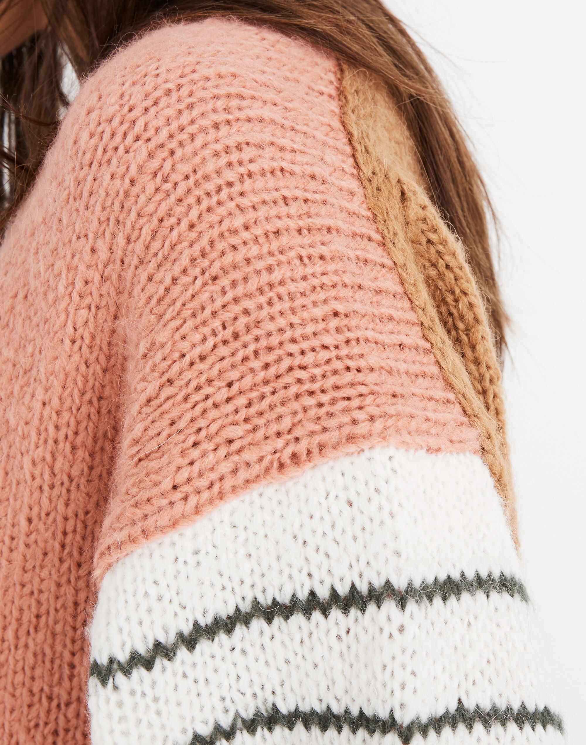 Balloon-Sleeve Pullover Sweater in Colorblock