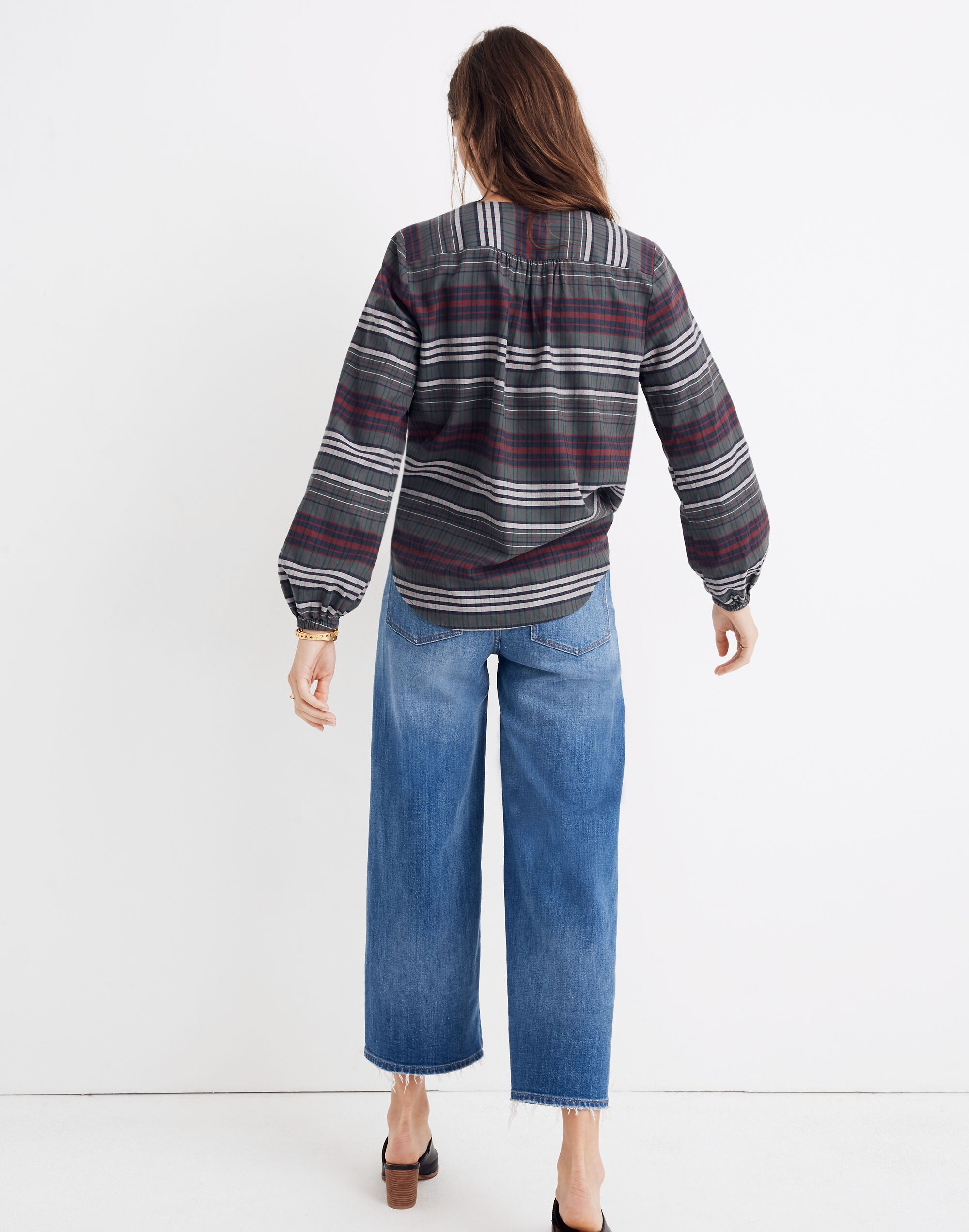 V-Neck Button-Down Shirt in Pineview Plaid