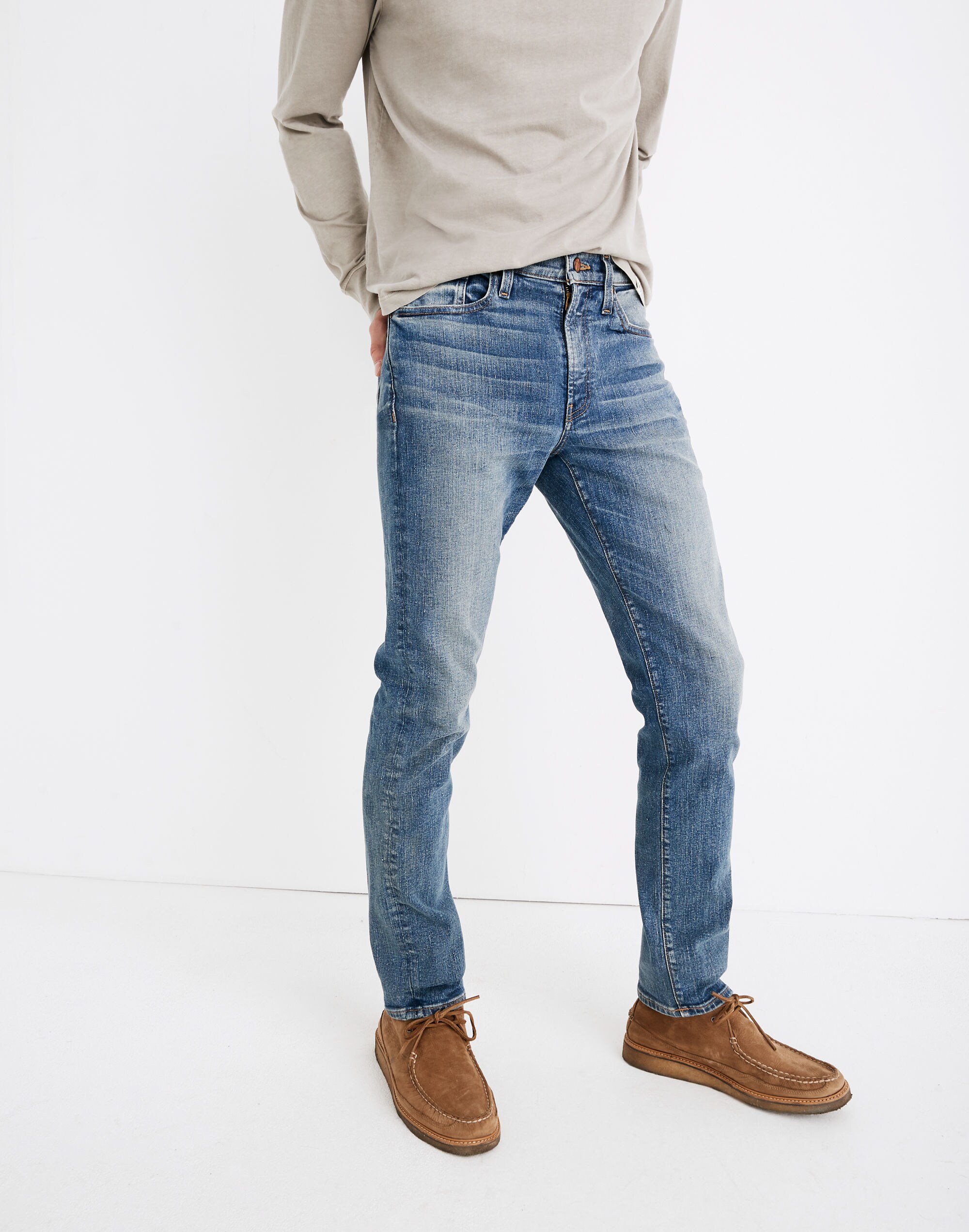 Straight Jeans in Danforth Wash