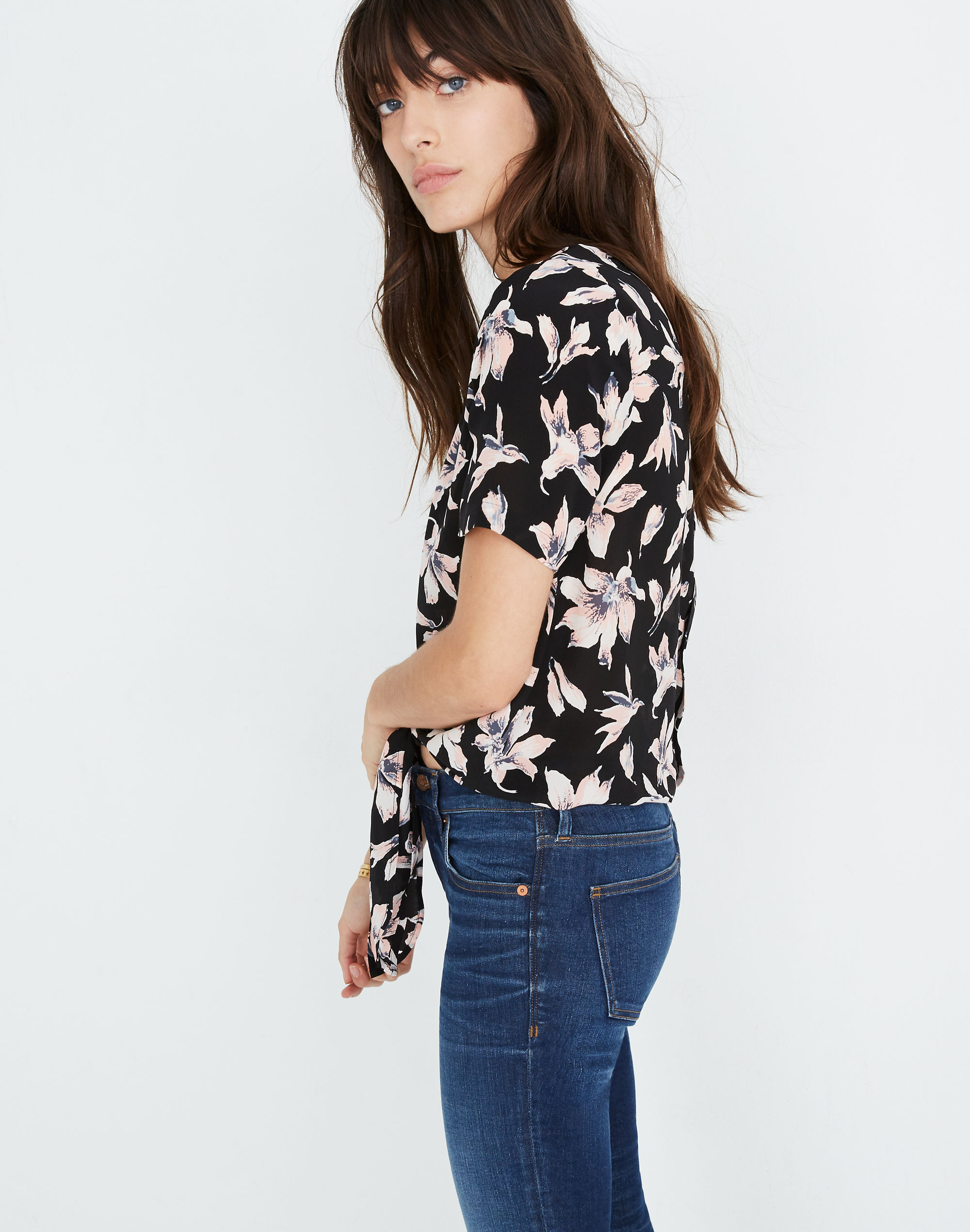 Silk Button-Back Tie Tee in Winter Orchid