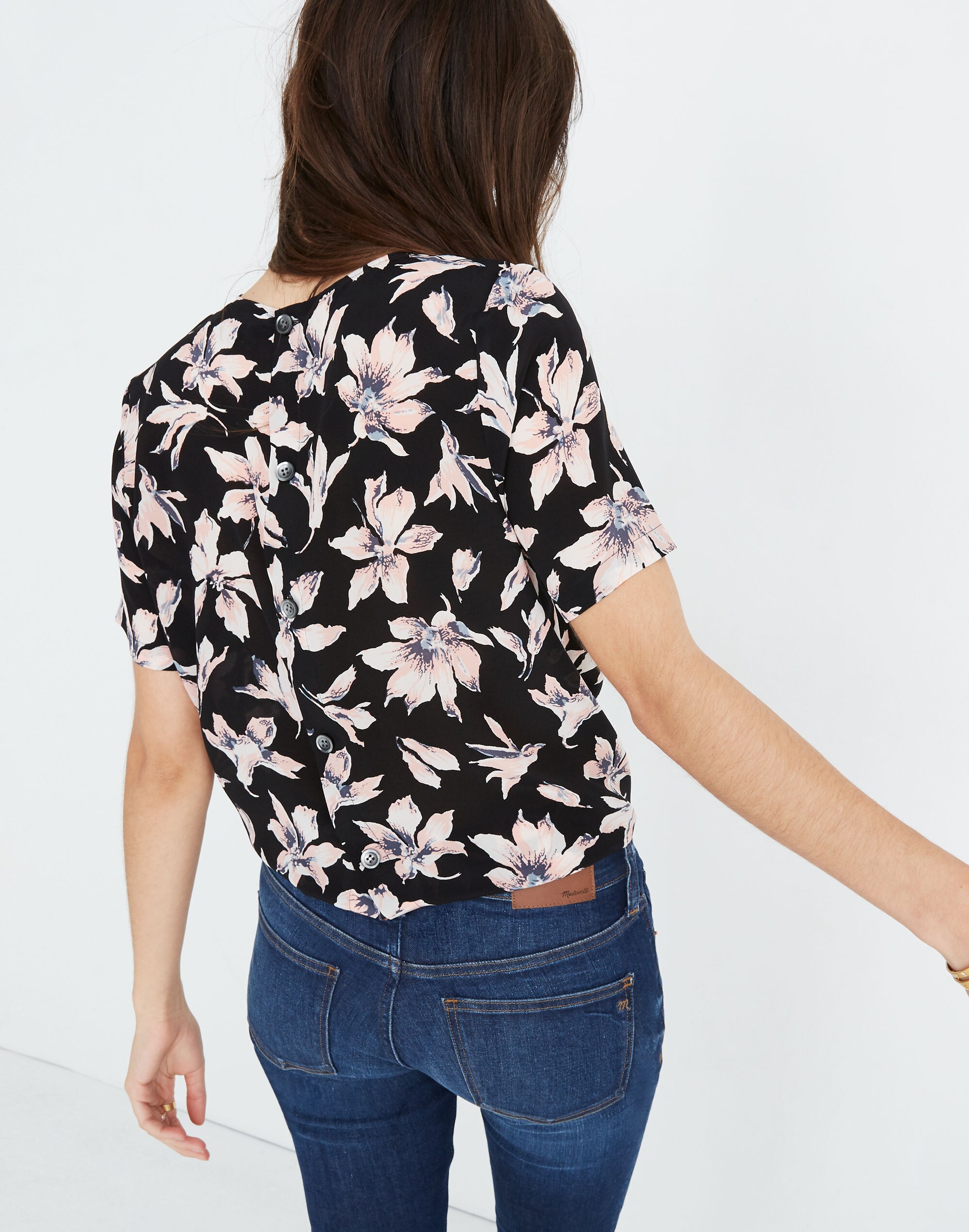 Silk Button-Back Tie Tee in Winter Orchid