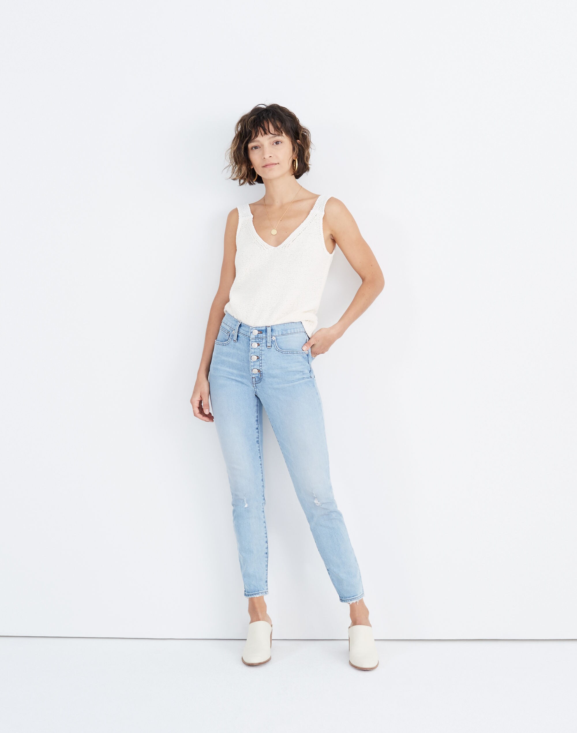 9" Mid-Rise Skinny Crop Jeans in Asbury Wash: Button-Front Edition