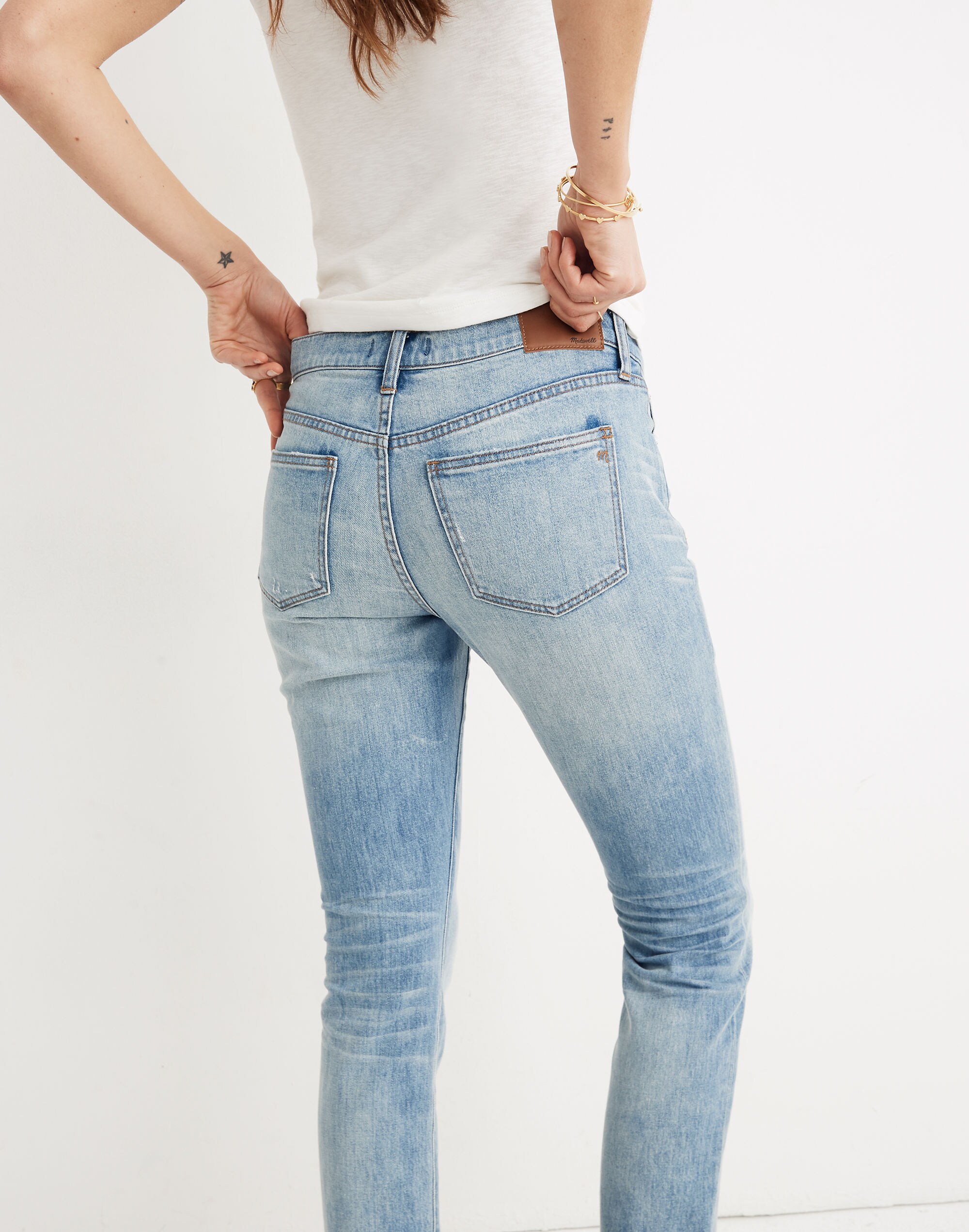 The Petite Slim Boyjean in Carlson Wash