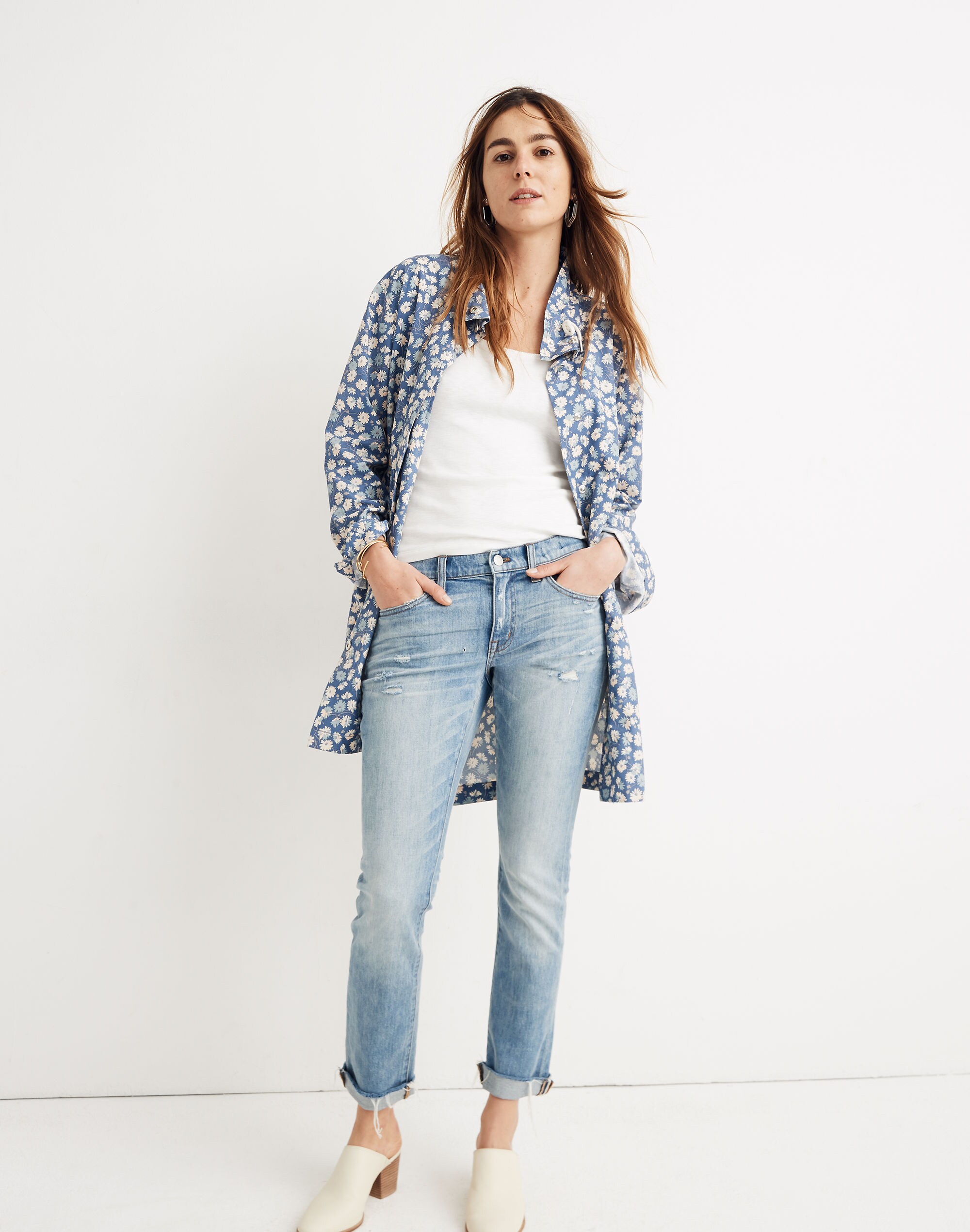 The Petite Slim Boyjean in Carlson Wash