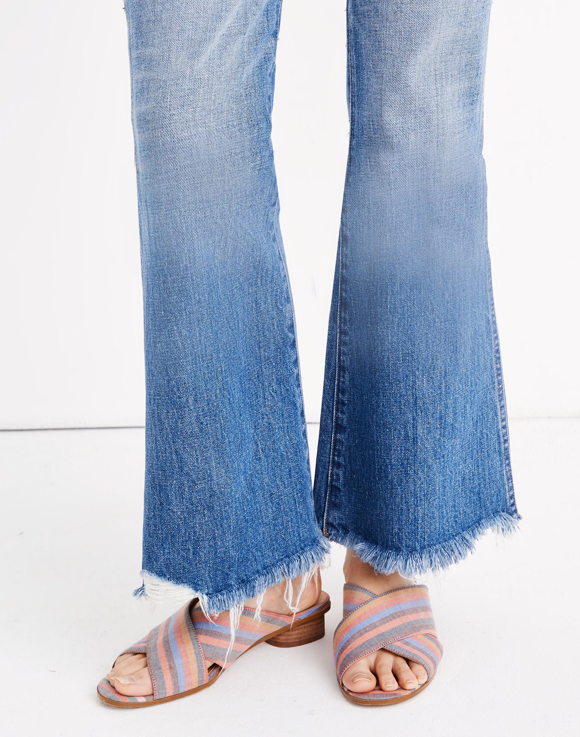 Rigid Flare Jeans in Dempsey Wash