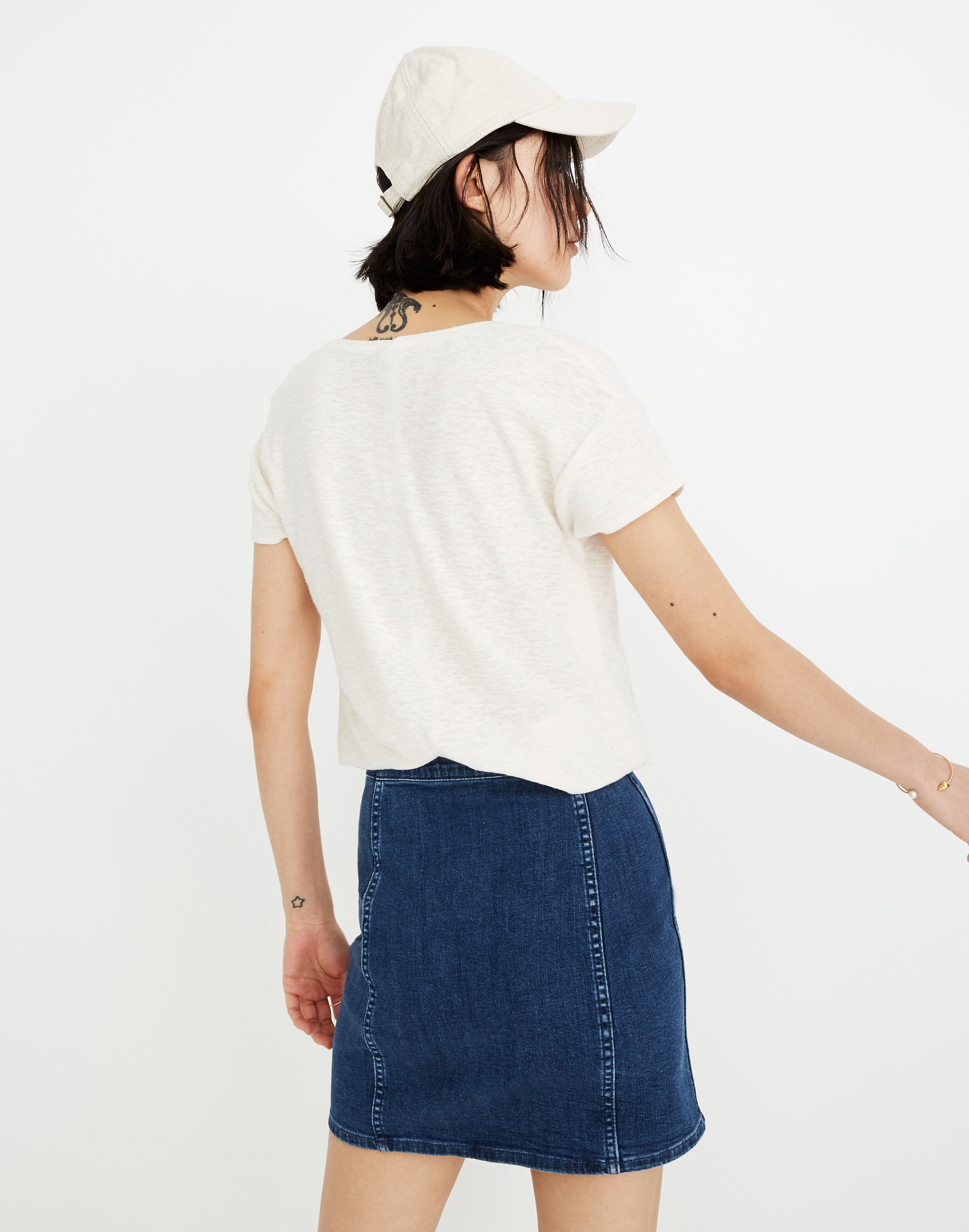 Stretch Denim Straight Mini Skirt in Marsden Wash