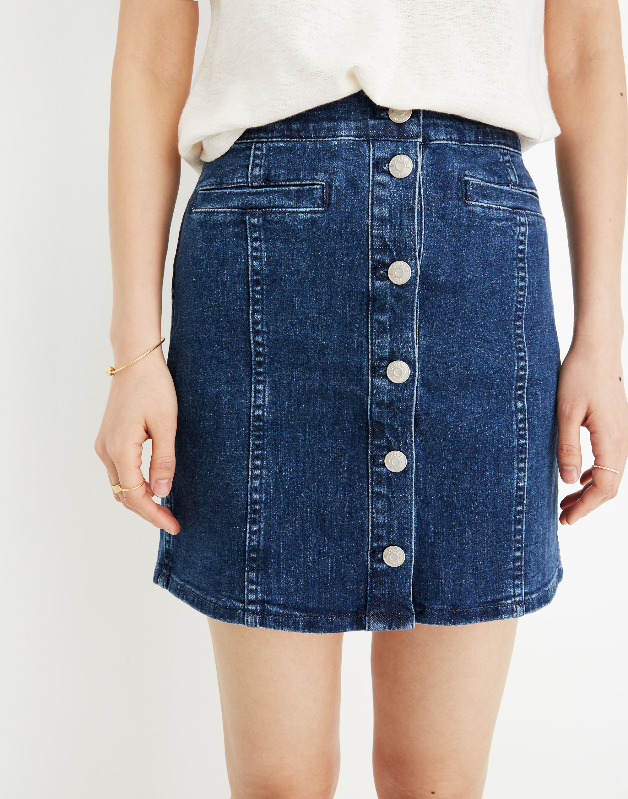Stretch Denim Straight Mini Skirt in Marsden Wash