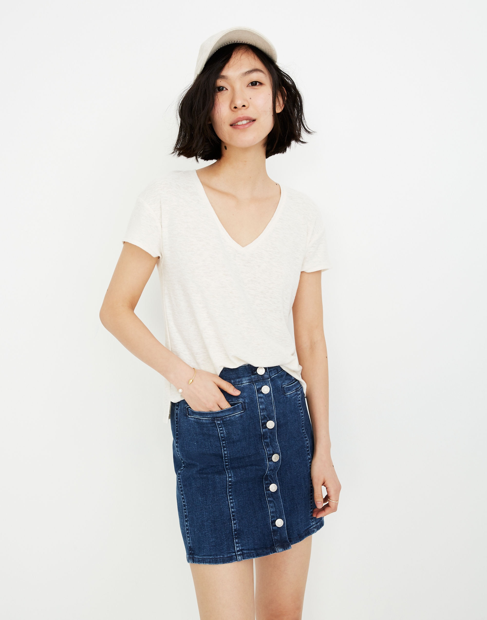 Stretch Denim Straight Mini Skirt in Marsden Wash