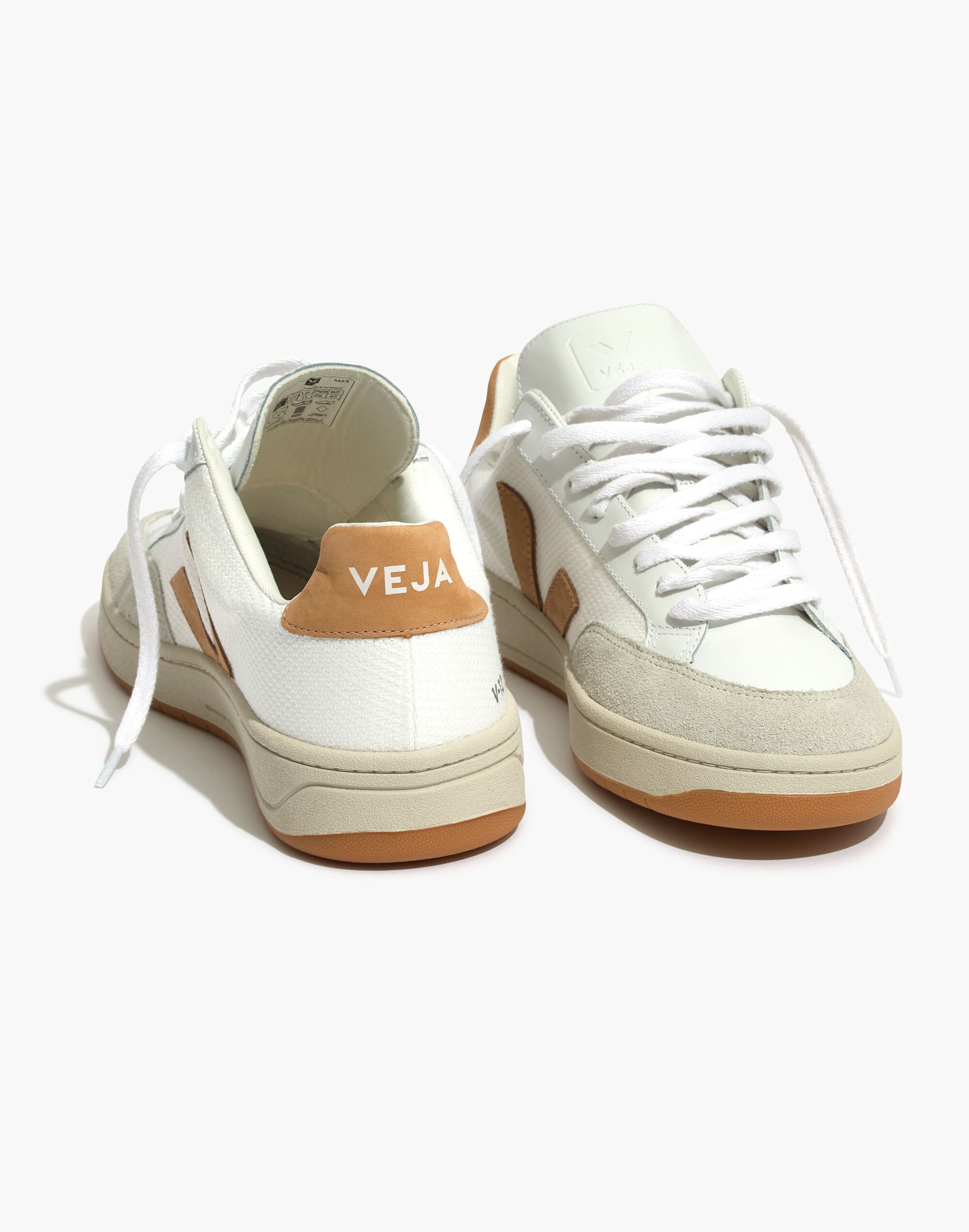 Veja&trade; Men's V-12 Sneakers