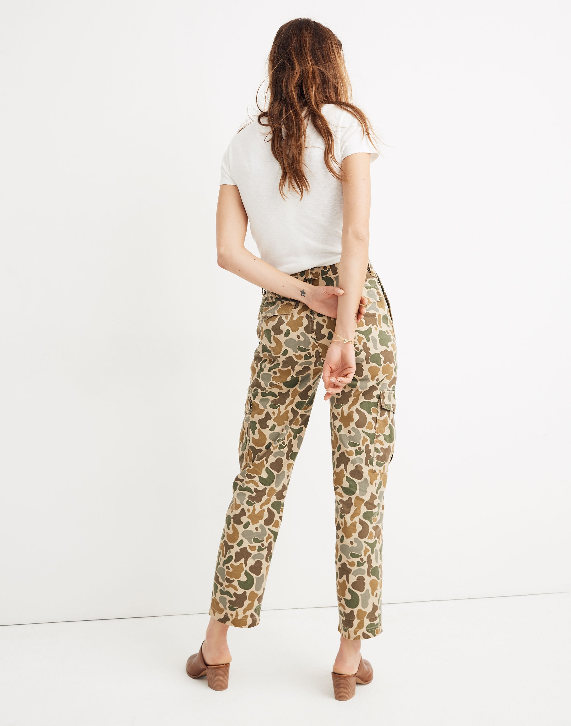 High-Rise Cargo Pants in Camo