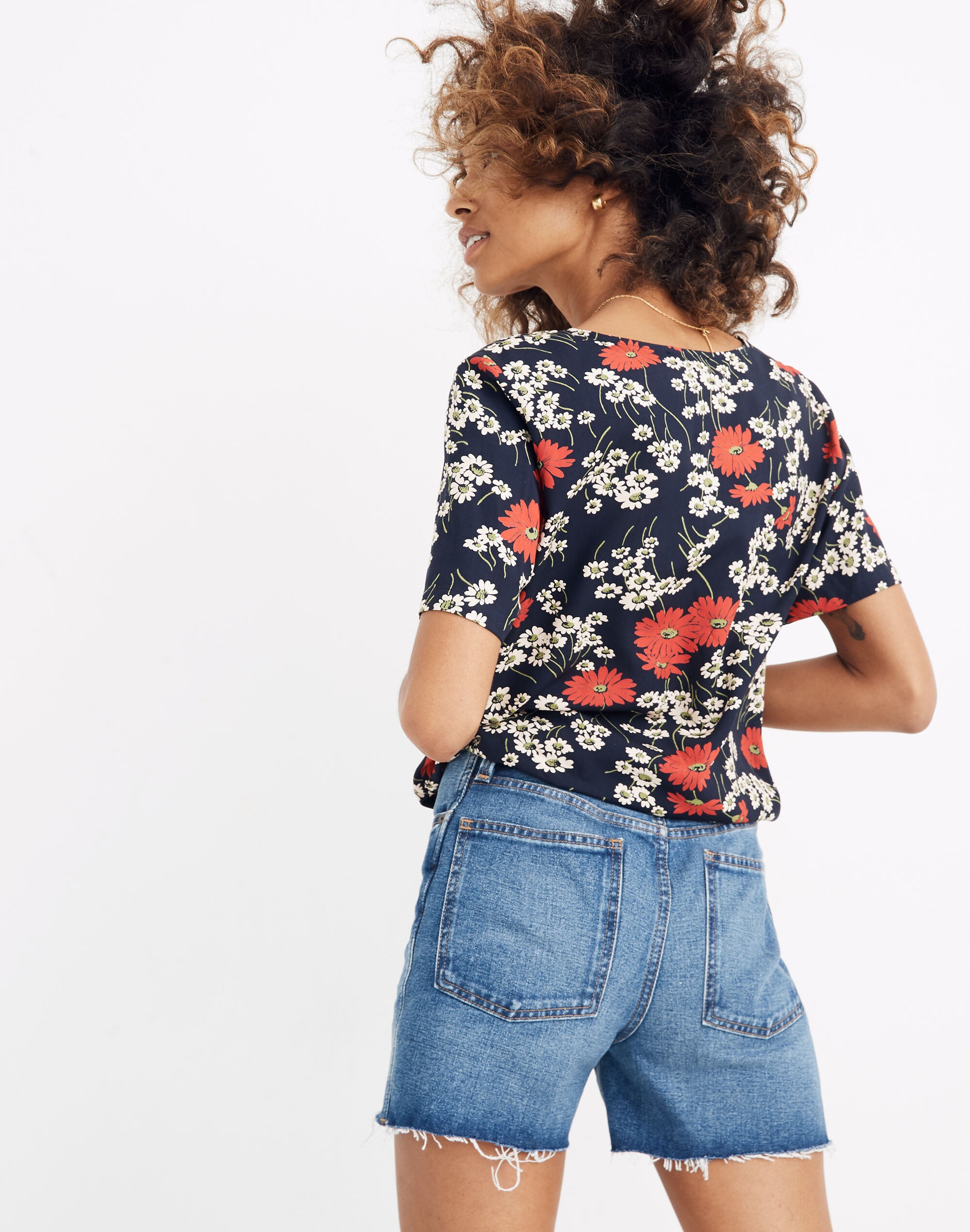 Novel Tie-Front Top in Hillside Daisies