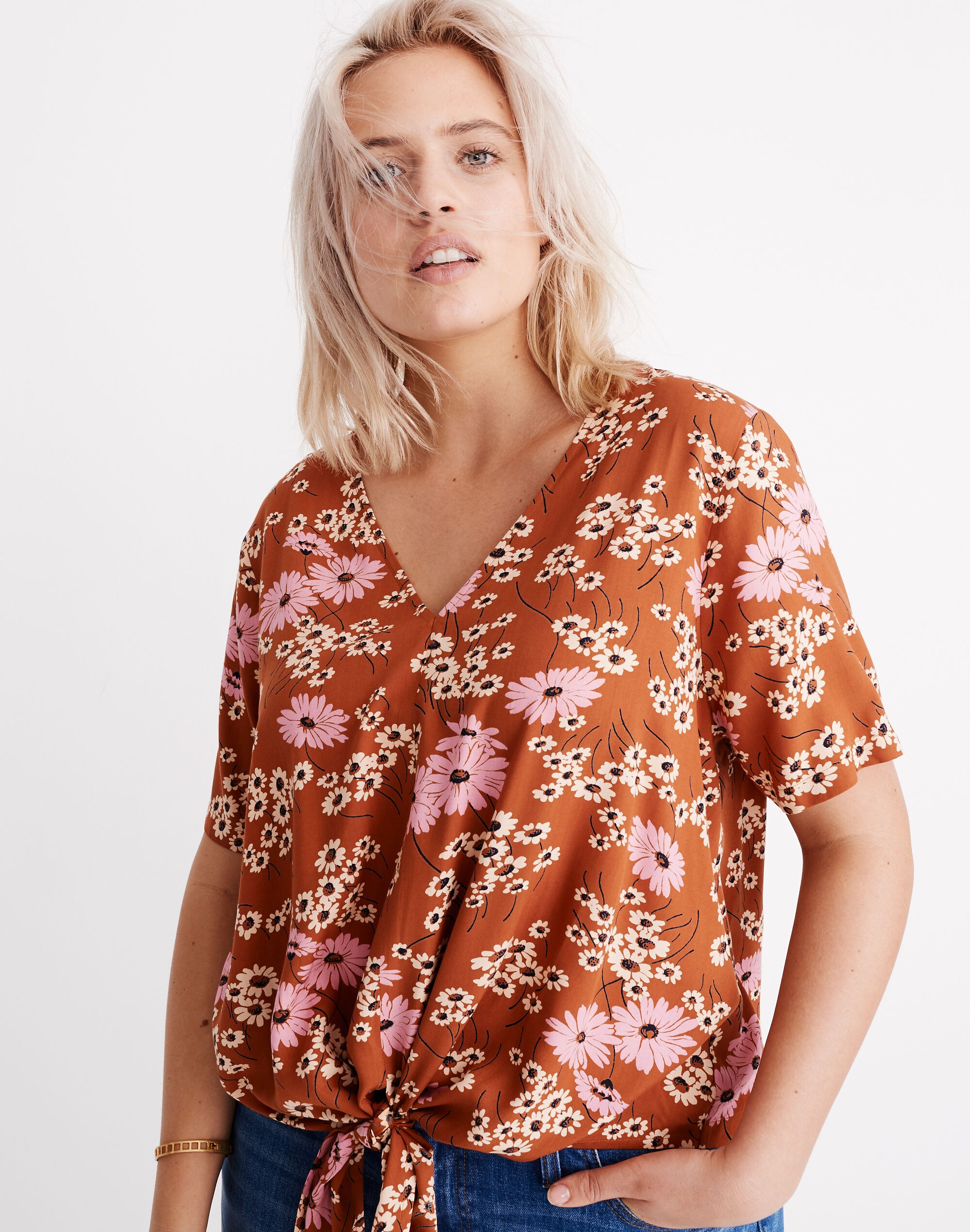 Novel Tie-Front Top in Hillside Daisies